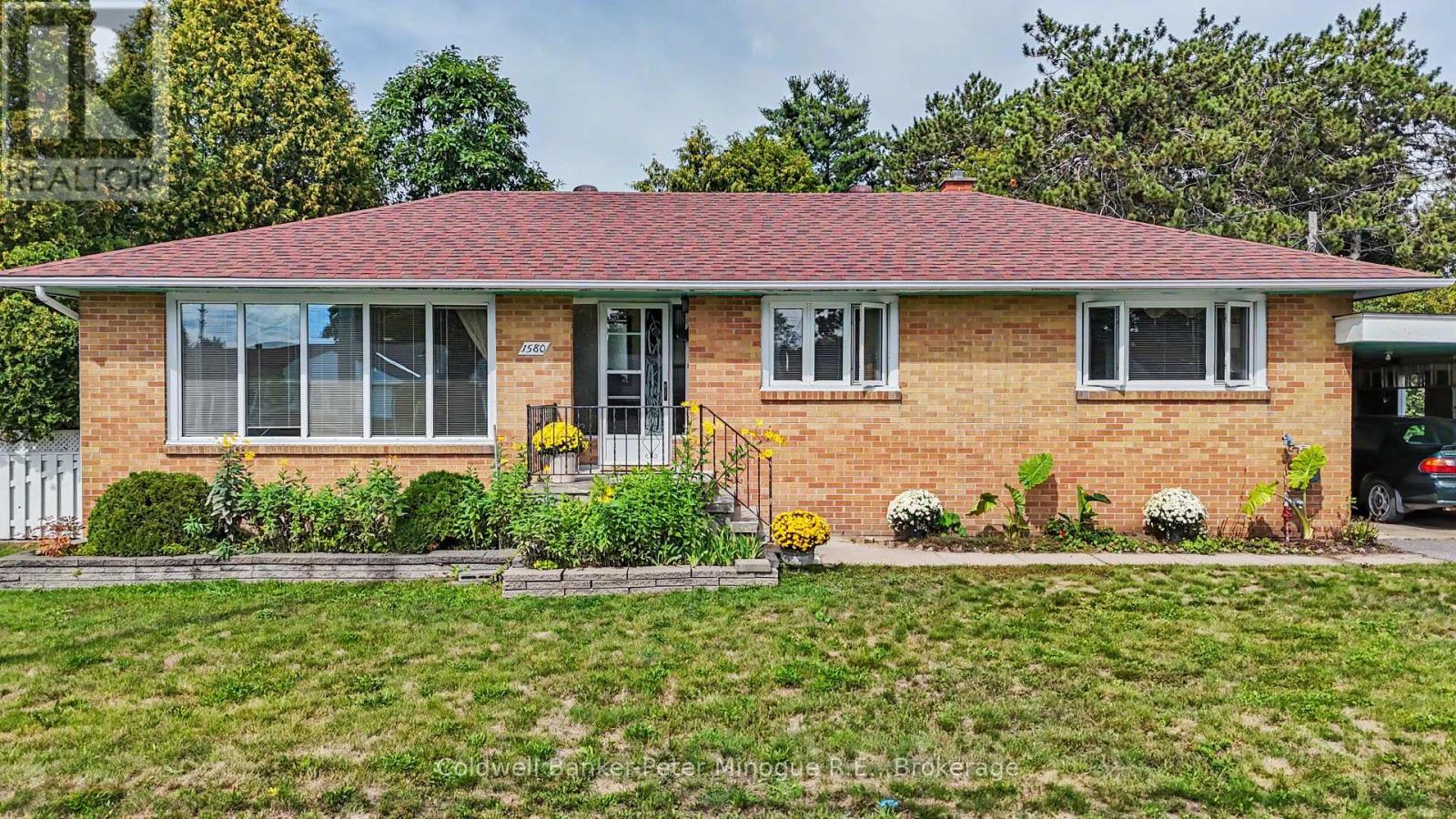 1580 JANE STREET, North Bay, Ontario