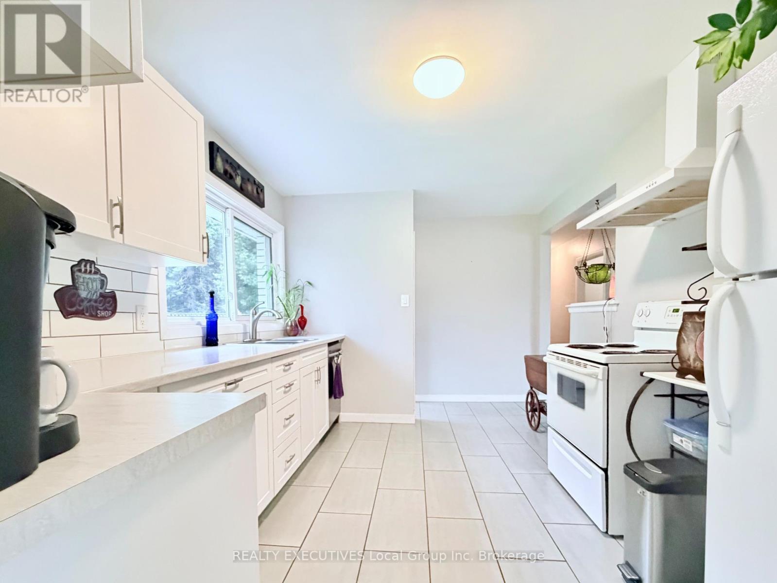 5 Ralph Place, North Bay, Ontario  P1A 1L3 - Photo 8 - X13765898