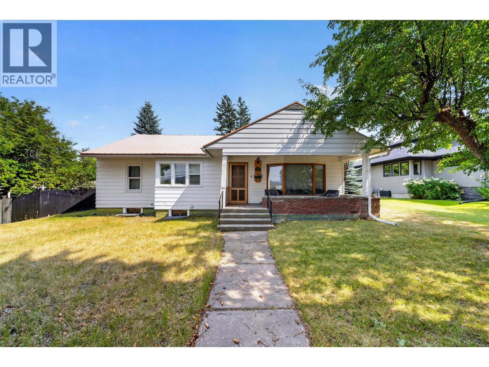 308 11th Avenue S, Cranbrook, British Columbia V1C 2P8 - Photo 28 - 10399986