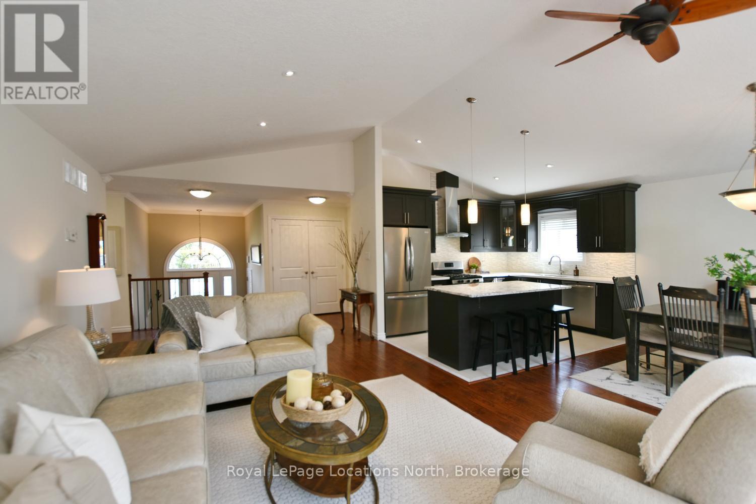 155 Lily Drive, Wasaga Beach, Ontario  L9Z 2Z5 - Photo 10 - S13765834