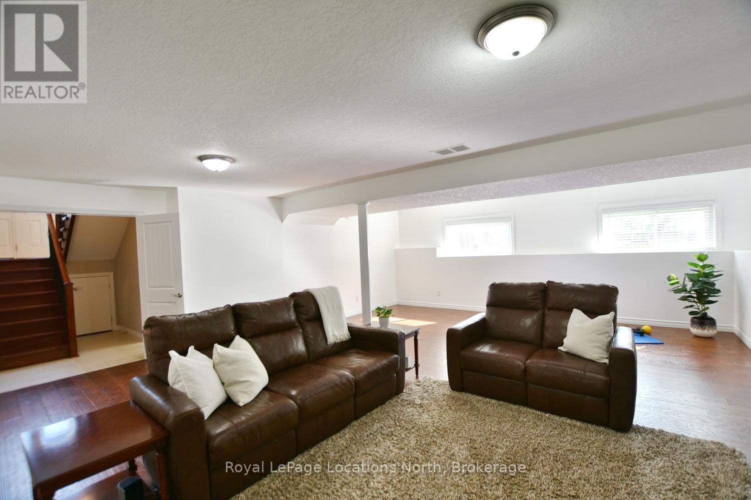 155 Lily Drive, Wasaga Beach, Ontario  L9Z 2Z5 - Photo 25 - S13765834