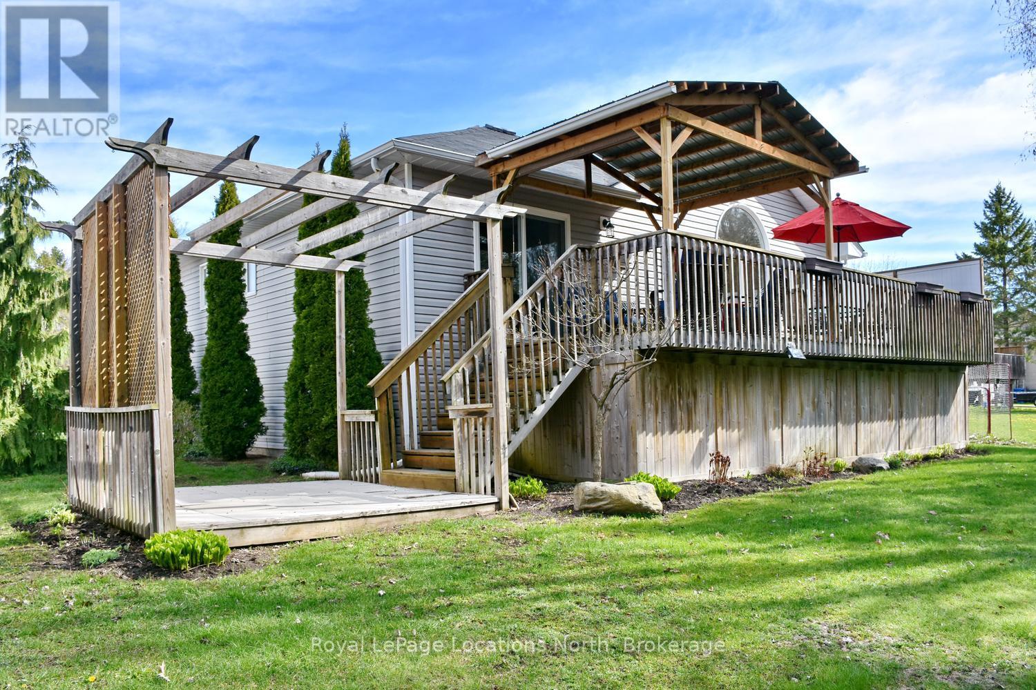 155 Lily Drive, Wasaga Beach, Ontario  L9Z 2Z5 - Photo 4 - S13765834