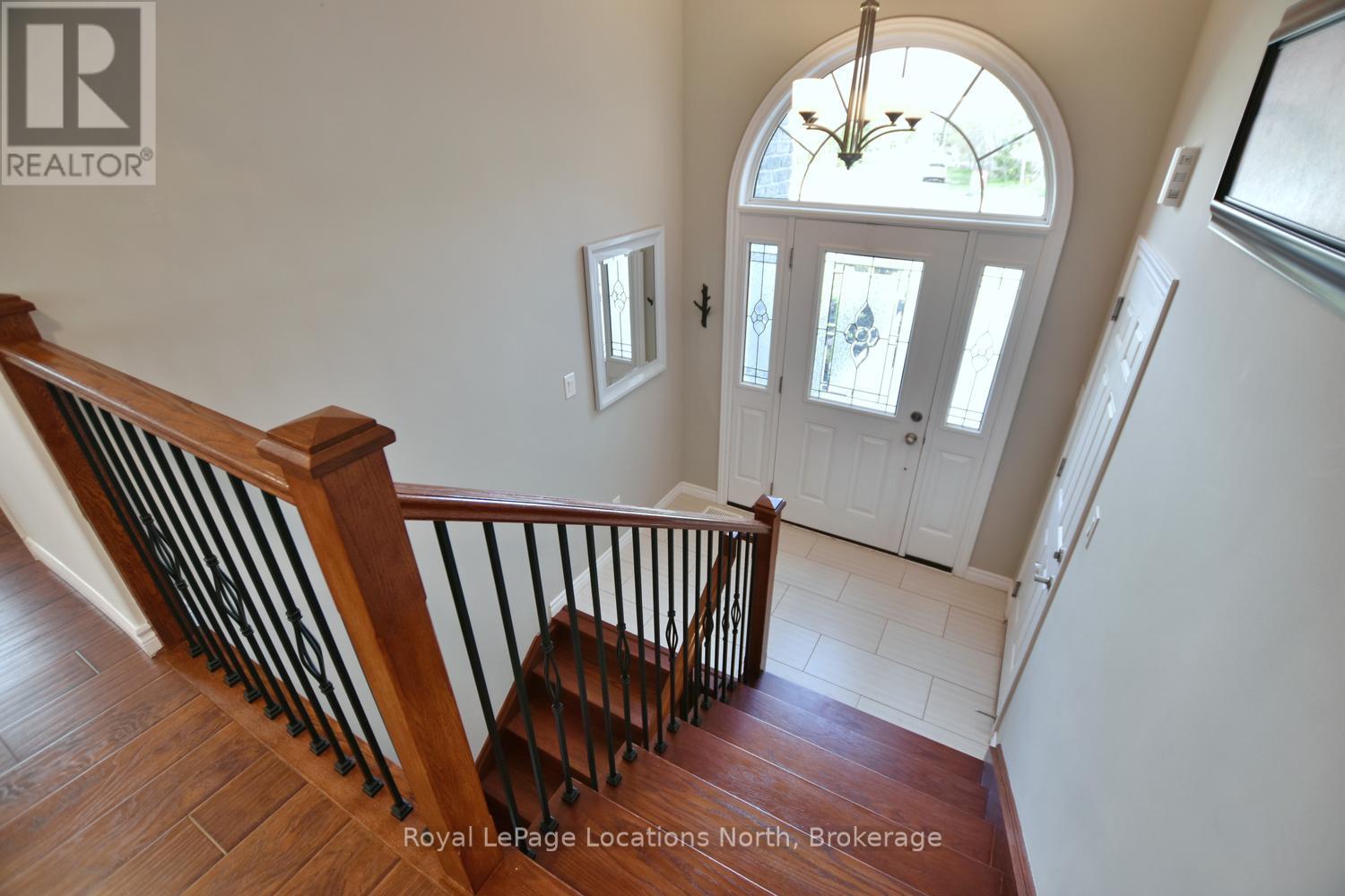 155 Lily Drive, Wasaga Beach, Ontario  L9Z 2Z5 - Photo 6 - S13765834