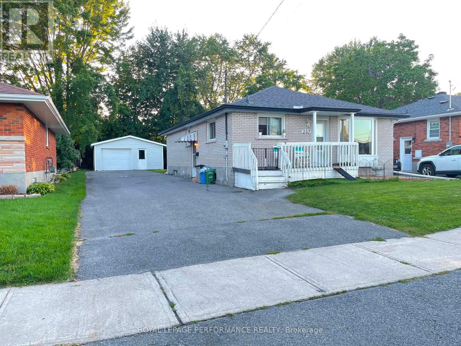 207 Leonia Street, Cornwall, Ontario K6H 5M1 - Photo 2 - X13765962