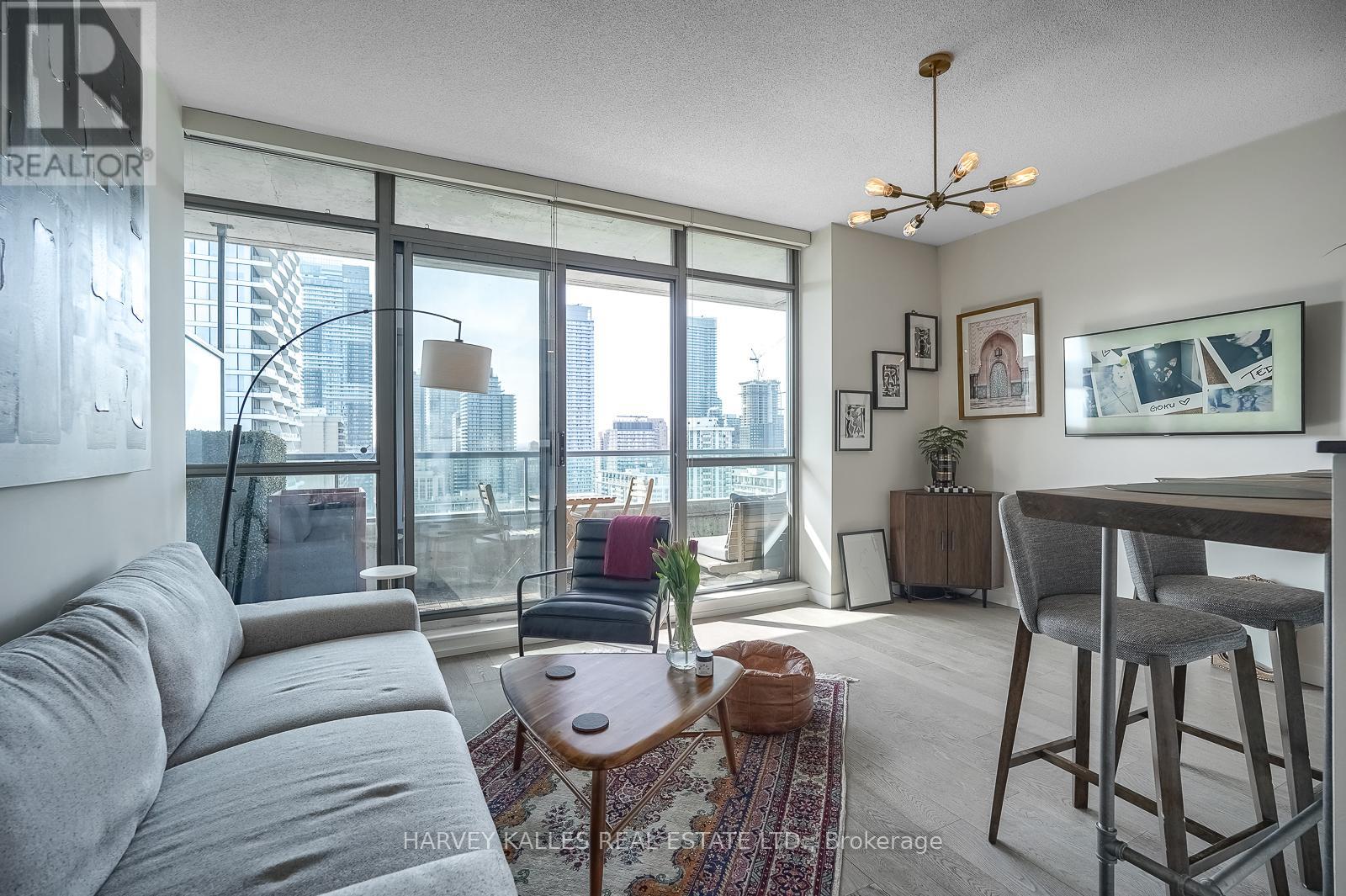 2504 - 281 Mutual Street, Toronto, Ontario  M4Y 1X6 - Photo 5 - C13765684