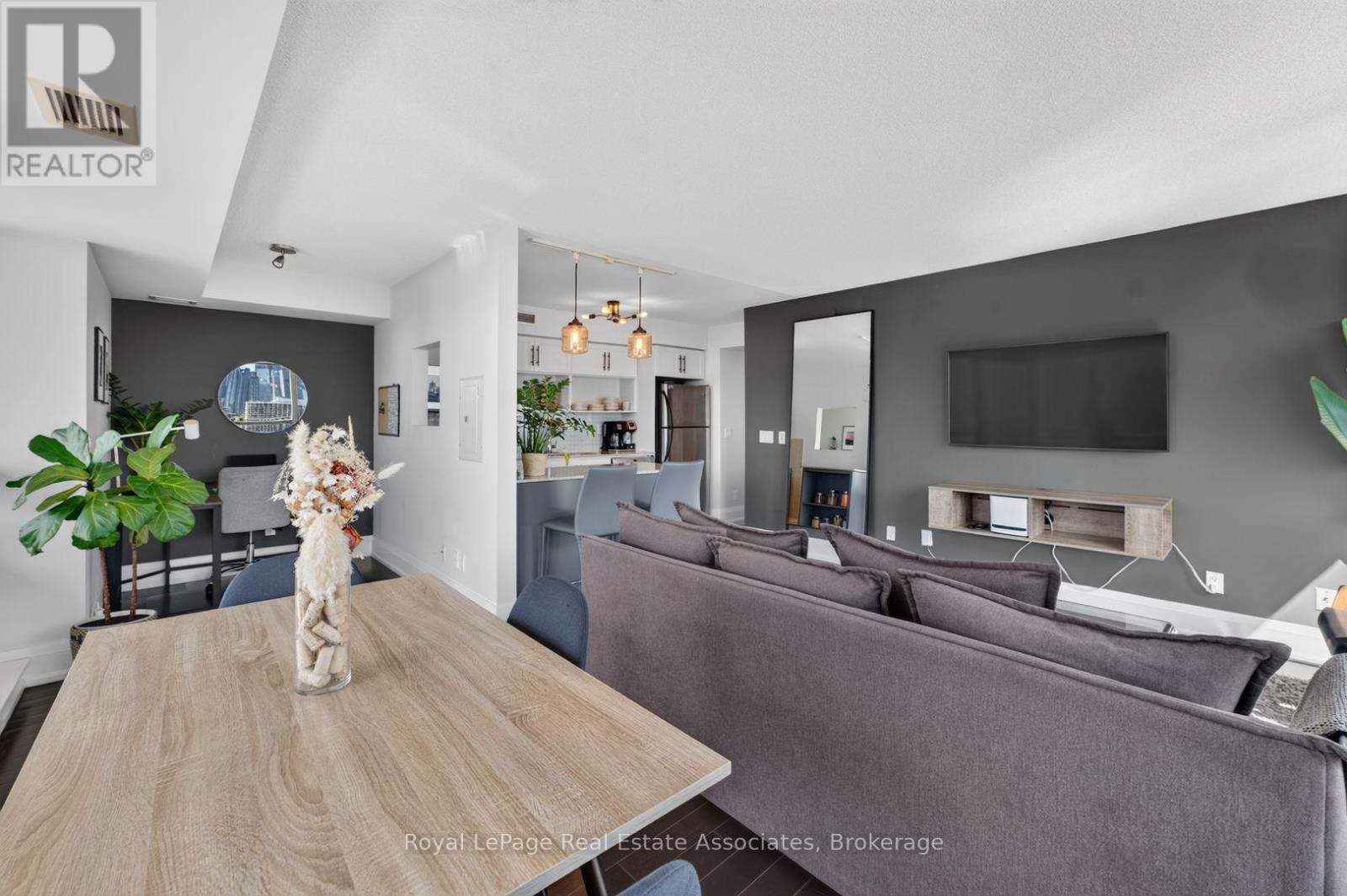2210 - 80 Western Battery Road, Toronto, Ontario M6K 3S1 - Photo 34 - C13765998