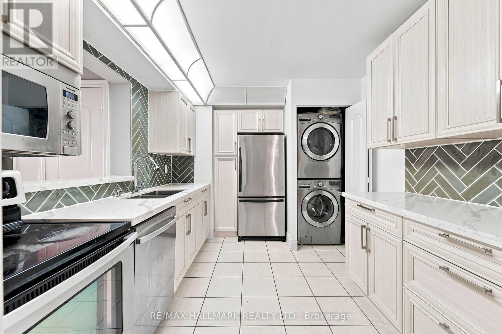 617 - 5418 Yonge Street, Toronto, Ontario  M2N 6X4 - Photo 6 - C13766010