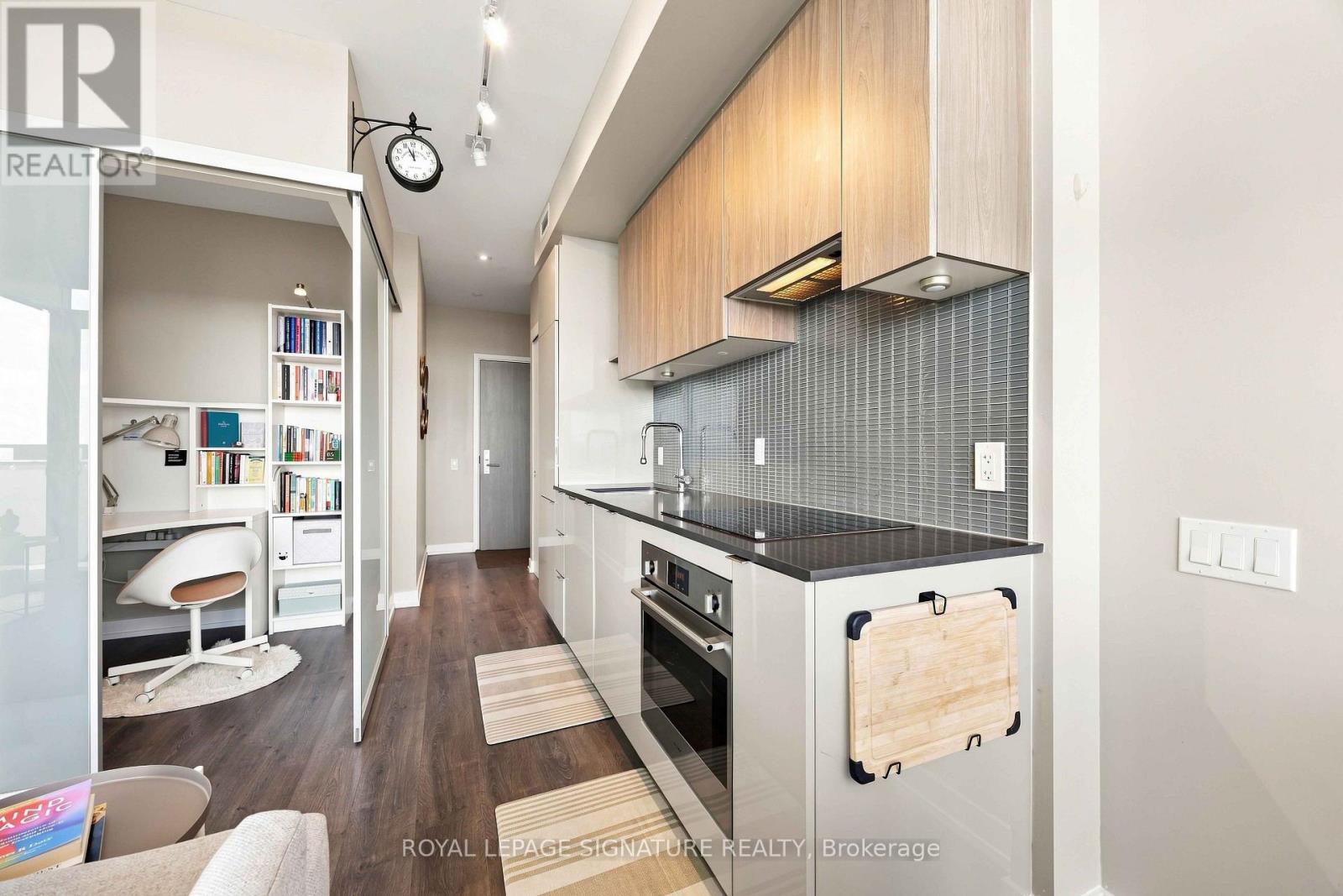 4305 - 161 Roehampton Avenue, Toronto, Ontario  M4P 0C8 - Photo 13 - C13766024