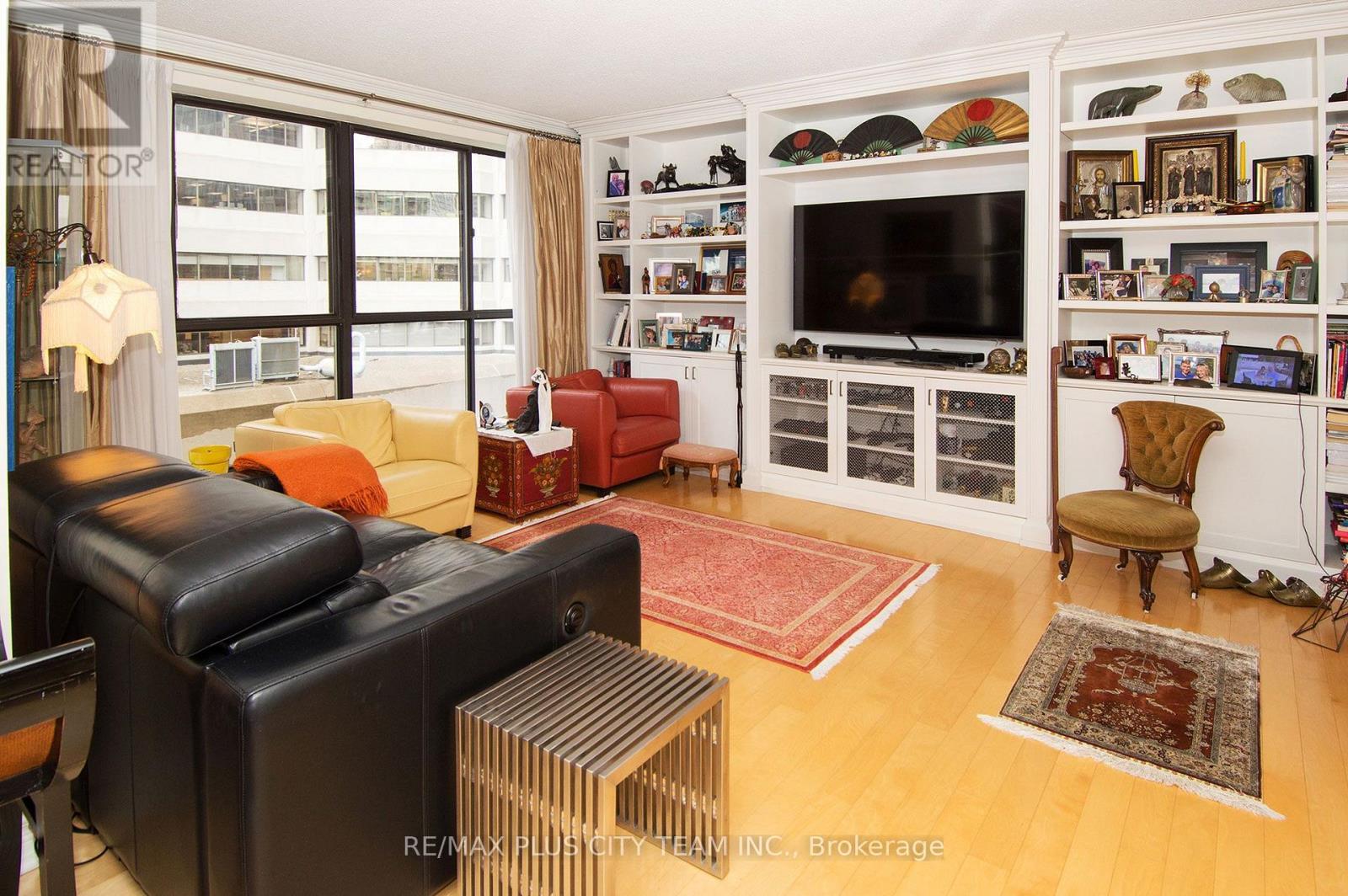 407 - 164 Cumberland Street, Toronto, Ontario  M5R 1A8 - Photo 4 - C13766084
