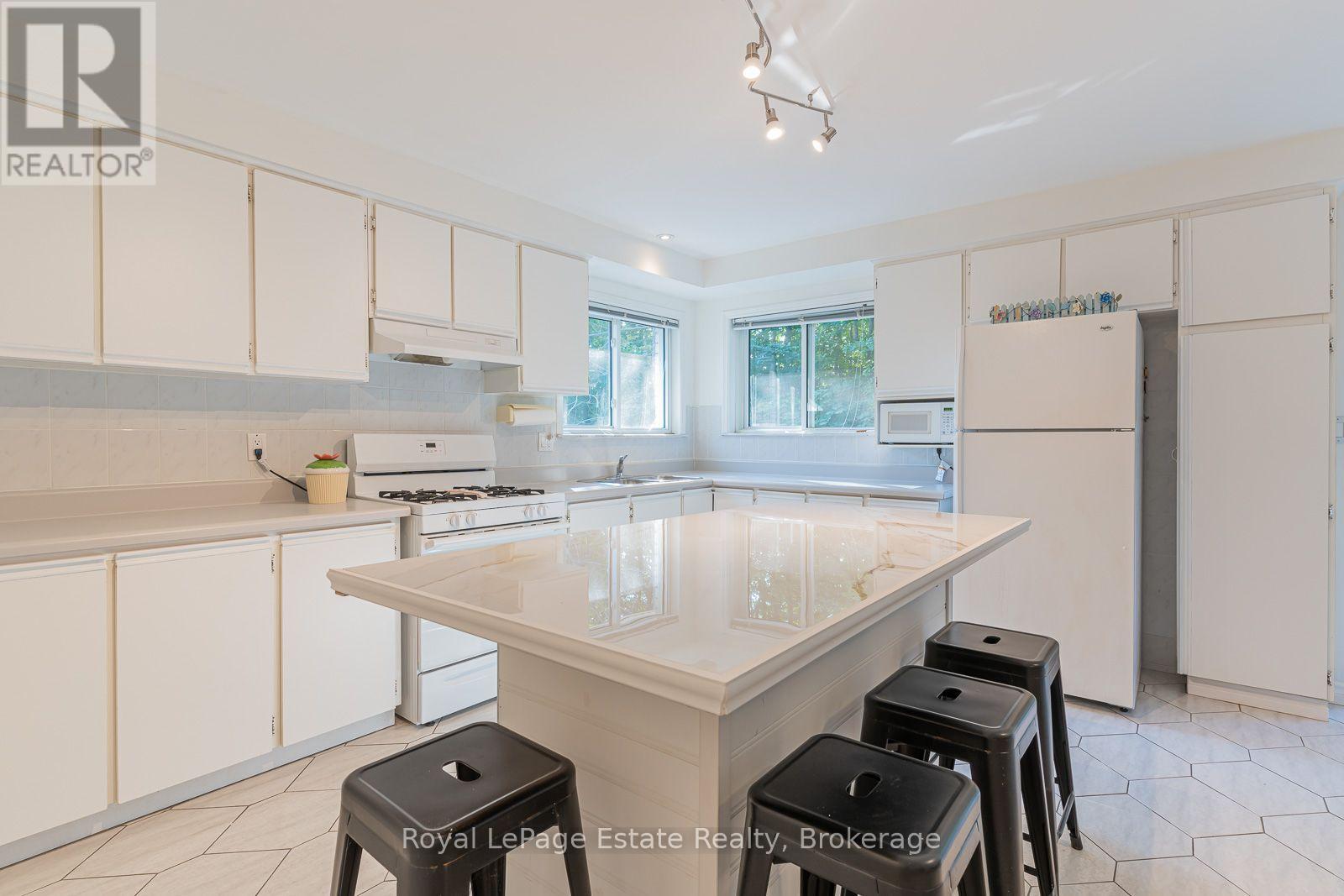 632 Bannister Drive, South Bruce Peninsula, Ontario  N0H 2G0 - Photo 6 - X13765766