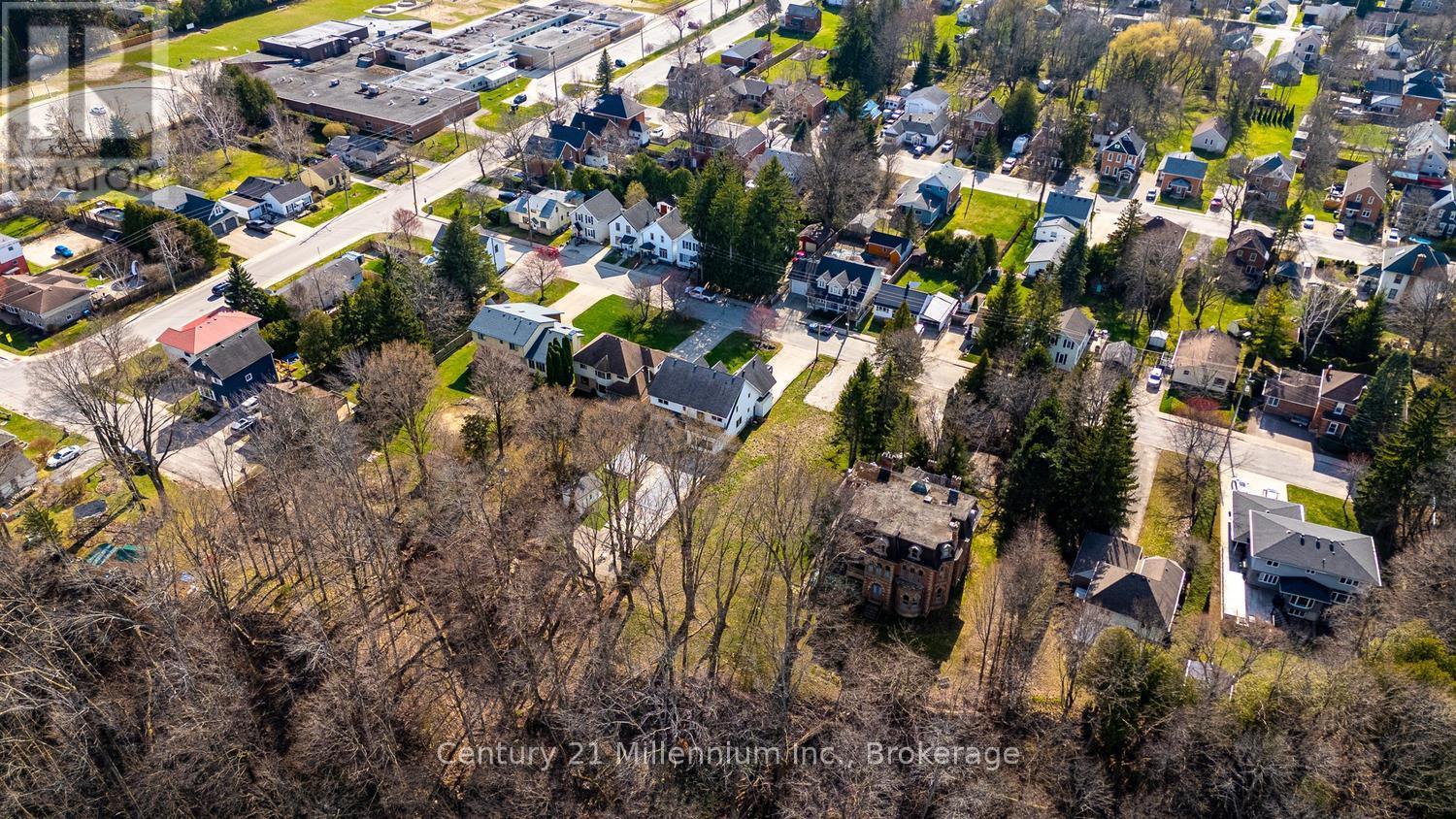 855 4th Avenue A West Avenue, Owen Sound, Ontario  N4K 6L5 - Photo 20 - X13765954