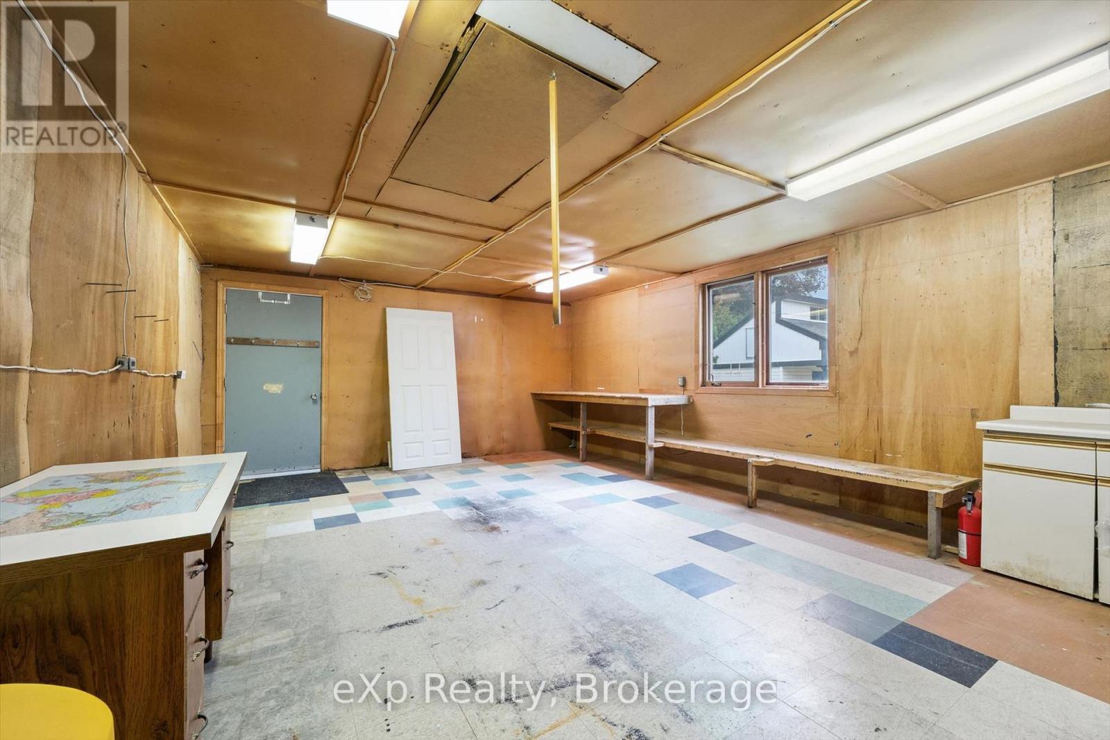 130 Speedvale Avenue W, Guelph, Ontario  N1H 1K4 - Photo 35 - X13766106