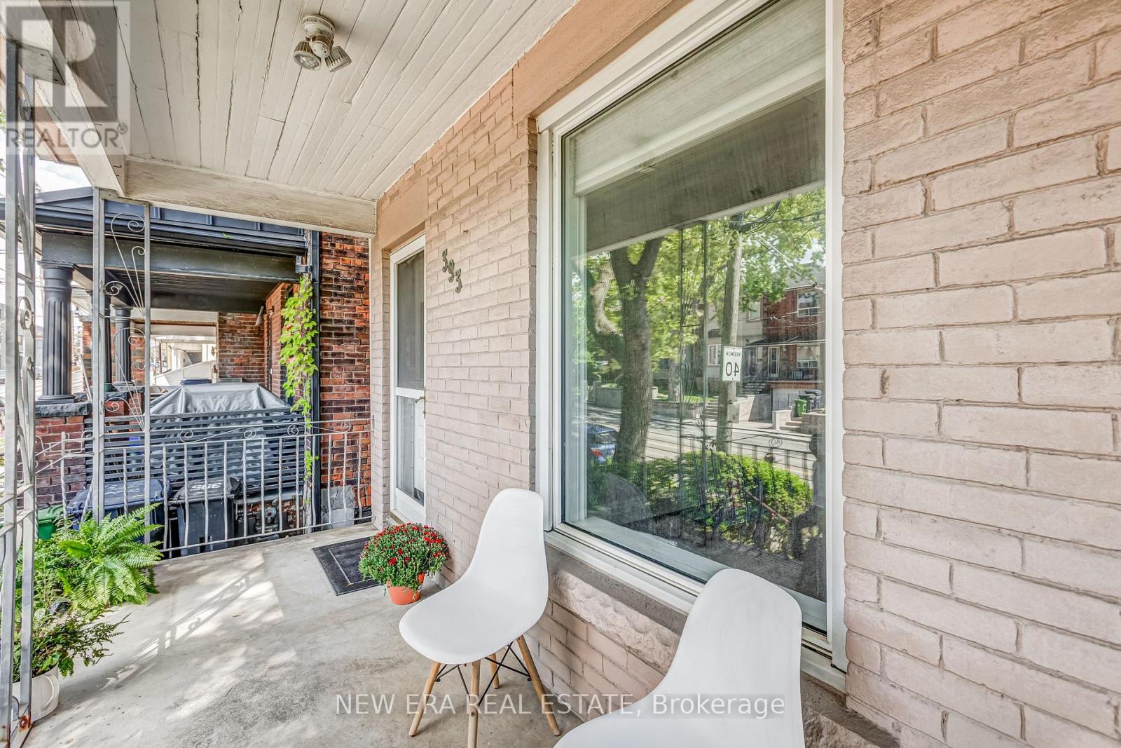 393 Ossington Avenue, Toronto, Ontario  M6J 3A6 - Photo 3 - C13762708