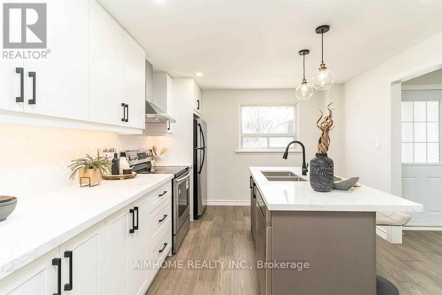 46 Ardgowan Crescent, Toronto, Ontario M1V 1B3 - Photo 2 - E13765806