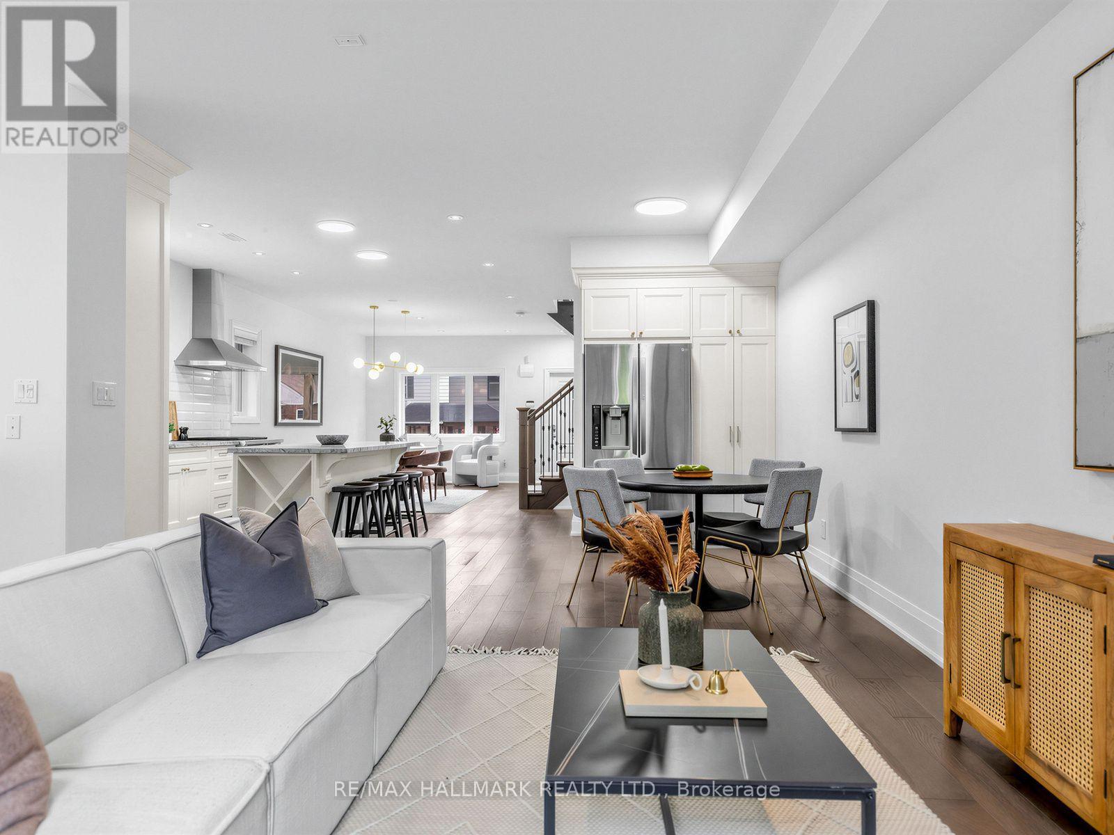 4 Woodville Avenue, Toronto, Ontario  M4K 2J6 - Photo 14 - E13765980