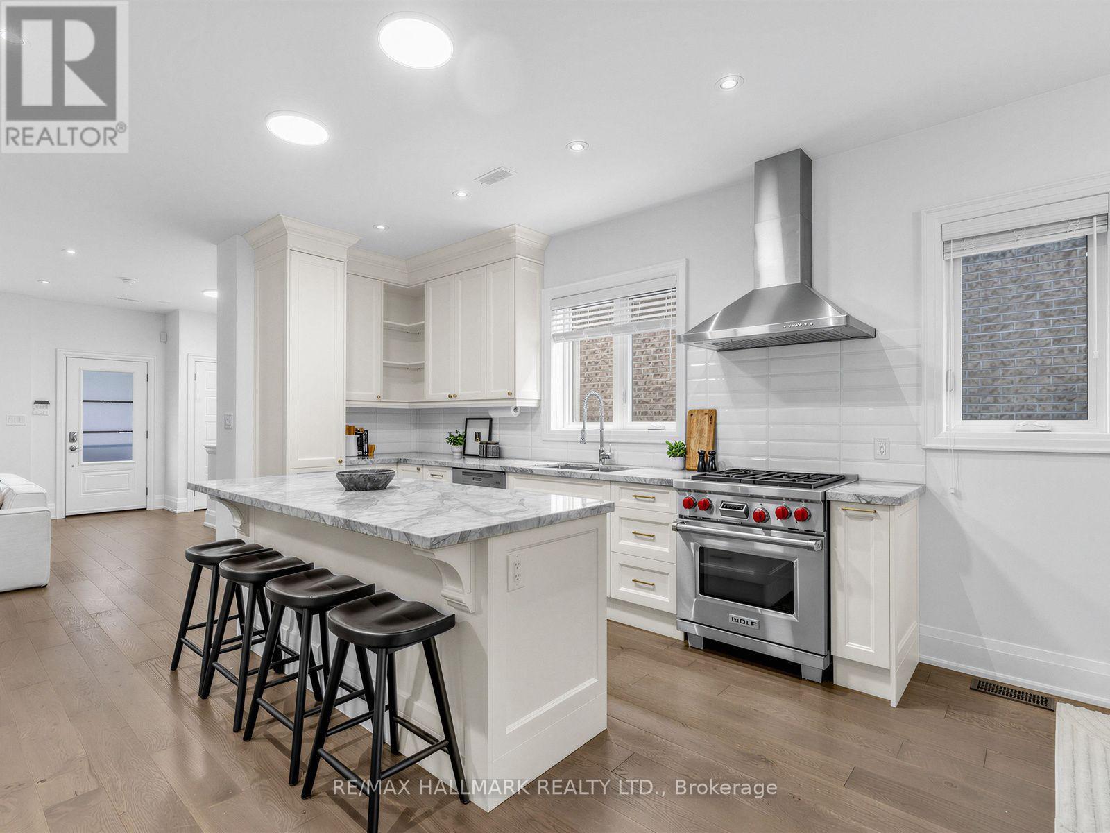 4 Woodville Avenue, Toronto, Ontario  M4K 2J6 - Photo 6 - E13765980