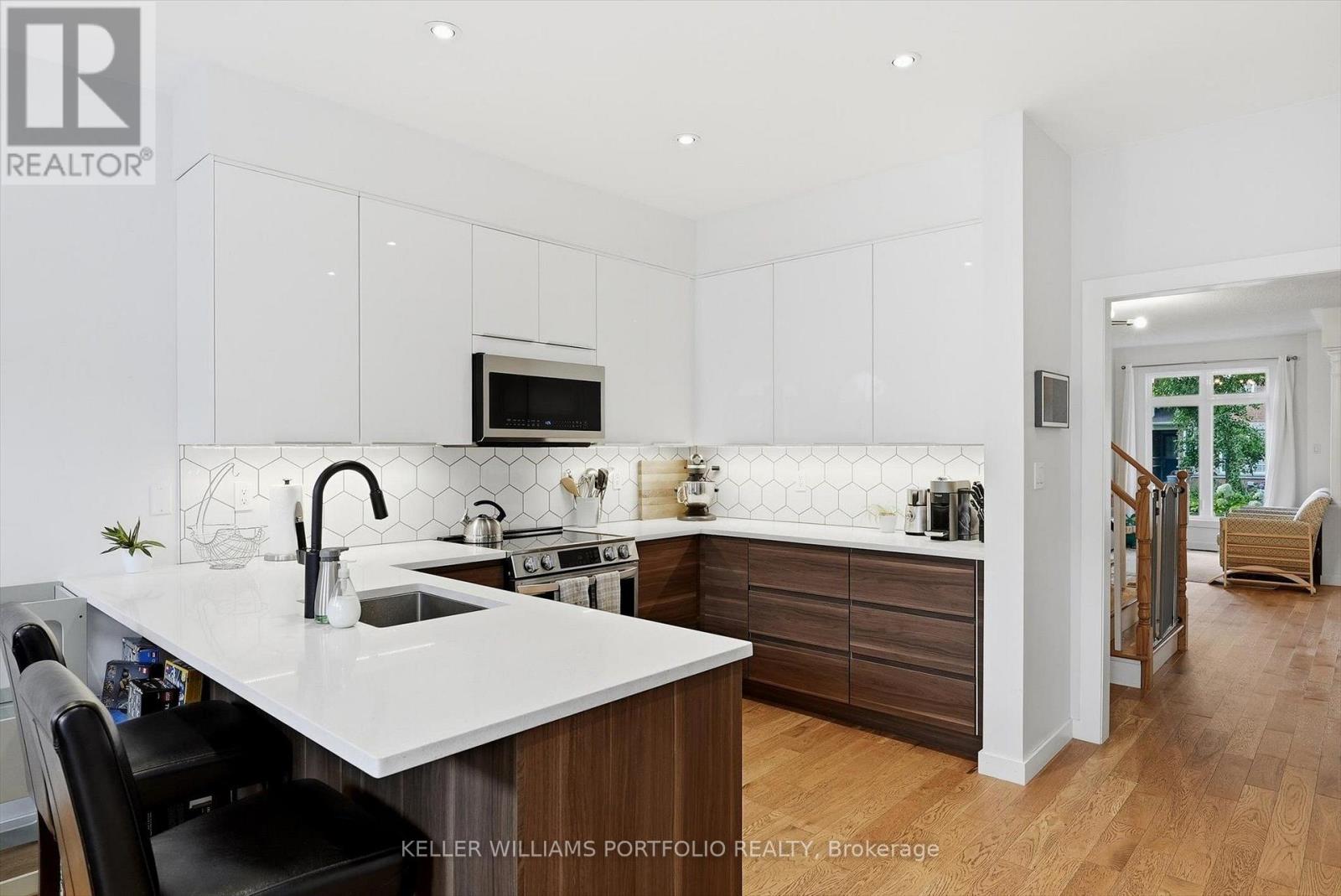 80 Crossovers Street, Toronto, Ontario M4E 3X4 - Photo 17 - E13766038