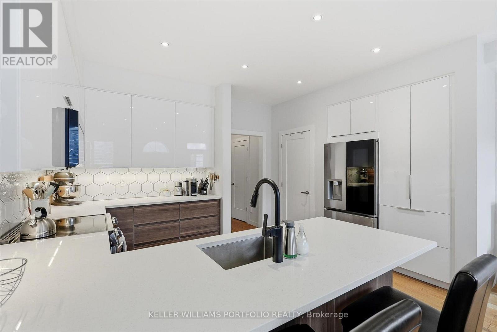 80 Crossovers Street, Toronto, Ontario M4E 3X4 - Photo 19 - E13766038