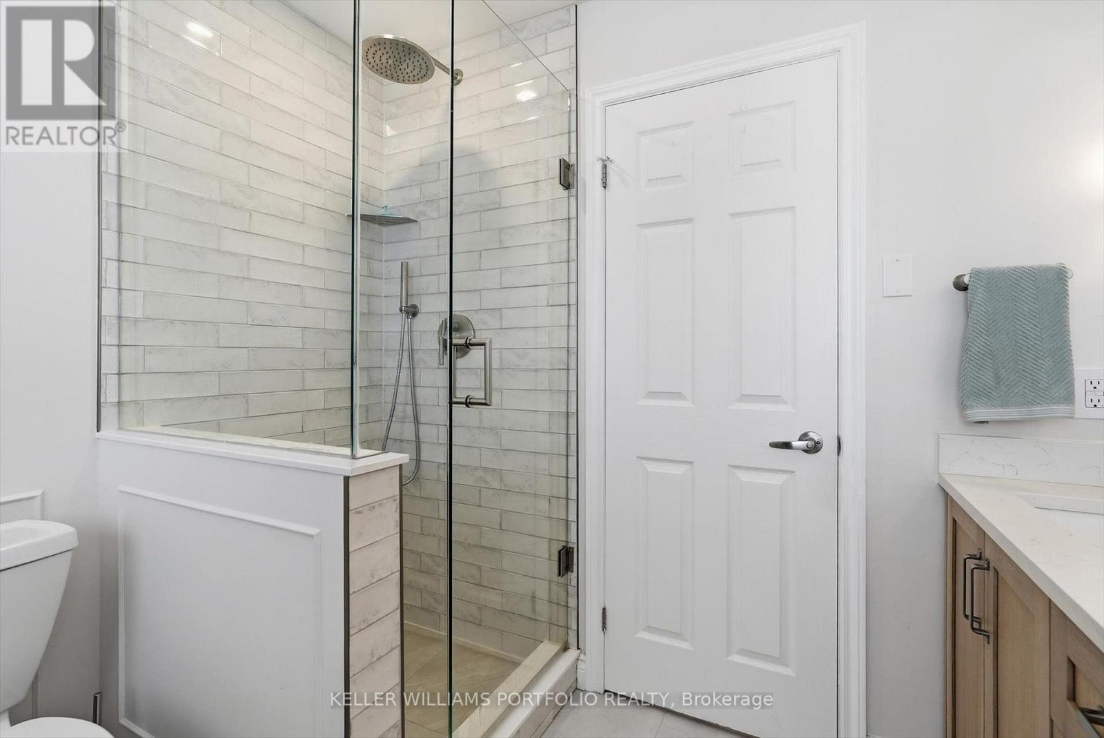 80 Crossovers Street, Toronto, Ontario M4E 3X4 - Photo 26 - E13766038