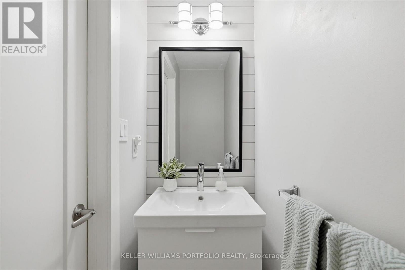 80 Crossovers Street, Toronto, Ontario M4E 3X4 - Photo 35 - E13766038