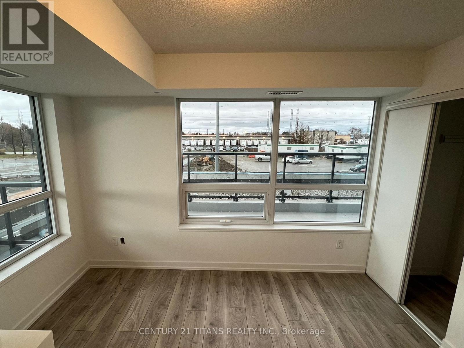 215 - 1455 Celebration Drive S, Pickering, Ontario L1W 1L8 - Photo 11 - E13766112
