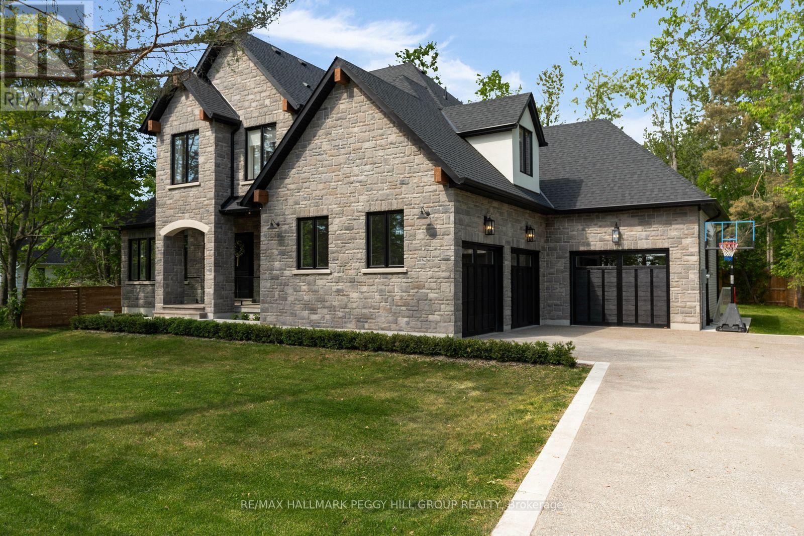 2338 BUCHANAN STREET, Innisfil, Ontario