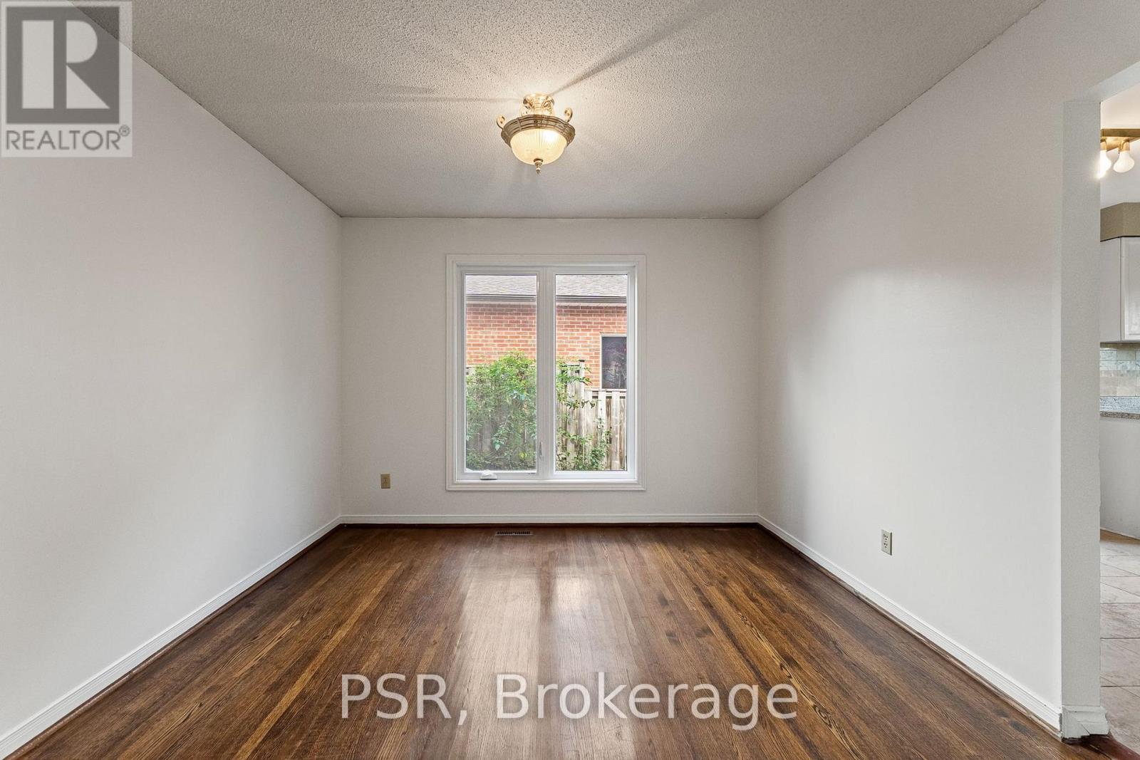 6 Lippincott Court, Richmond Hill (North Richvale), Ontario  L4C 7M5 - Photo 13 - N13765838