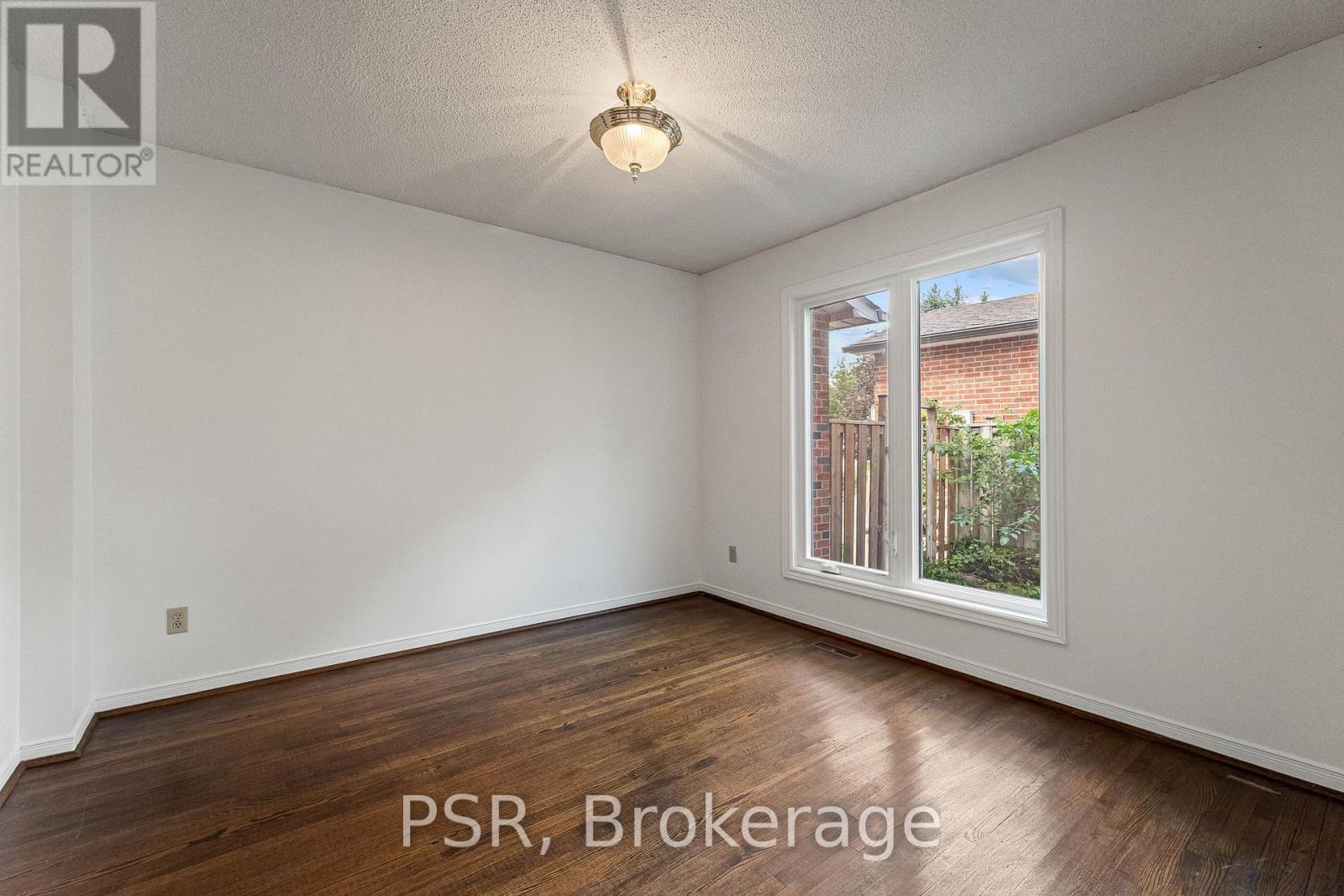 6 Lippincott Court, Richmond Hill (North Richvale), Ontario  L4C 7M5 - Photo 15 - N13765838