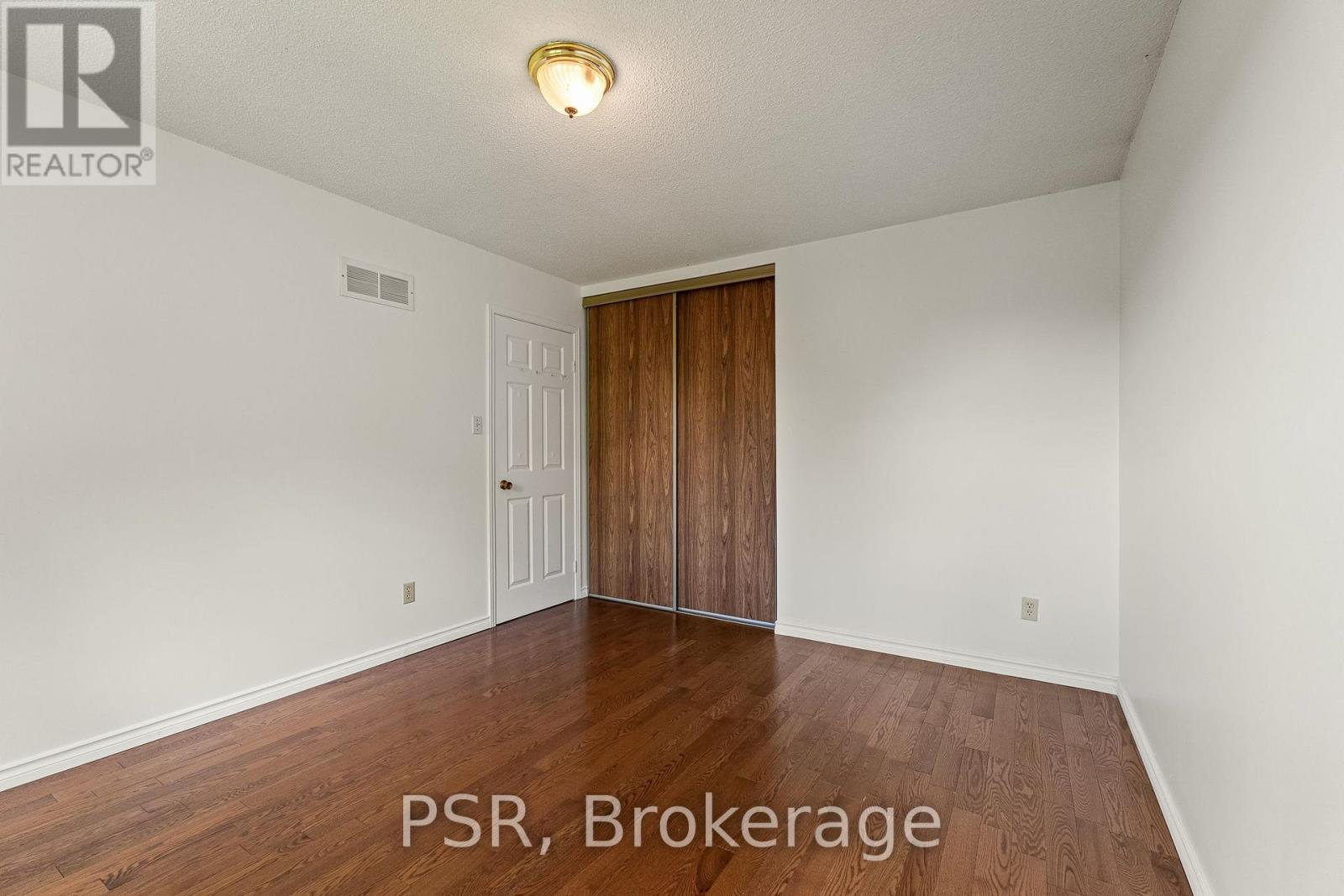 6 Lippincott Court, Richmond Hill (North Richvale), Ontario  L4C 7M5 - Photo 23 - N13765838