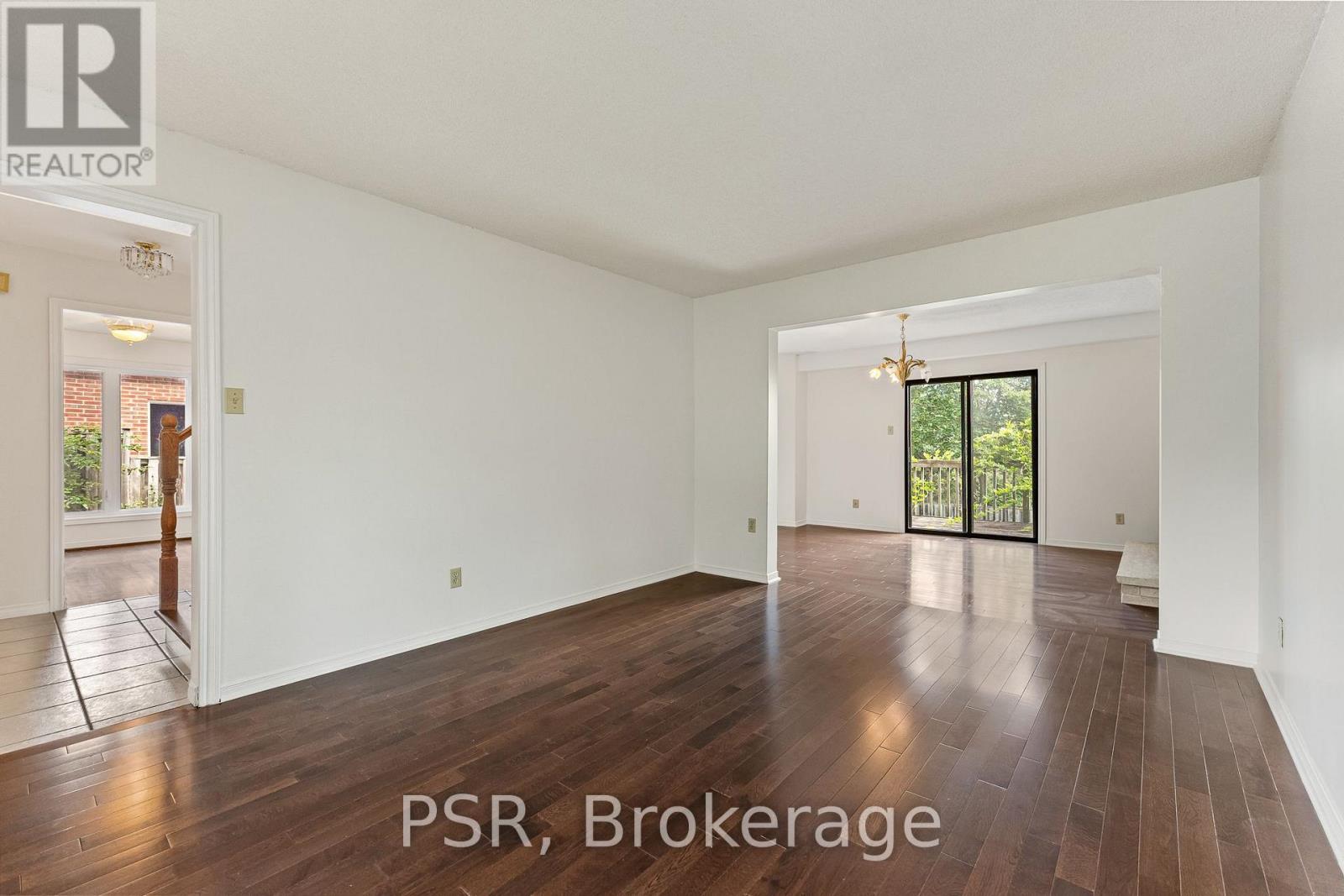 6 Lippincott Court, Richmond Hill (North Richvale), Ontario  L4C 7M5 - Photo 6 - N13765838