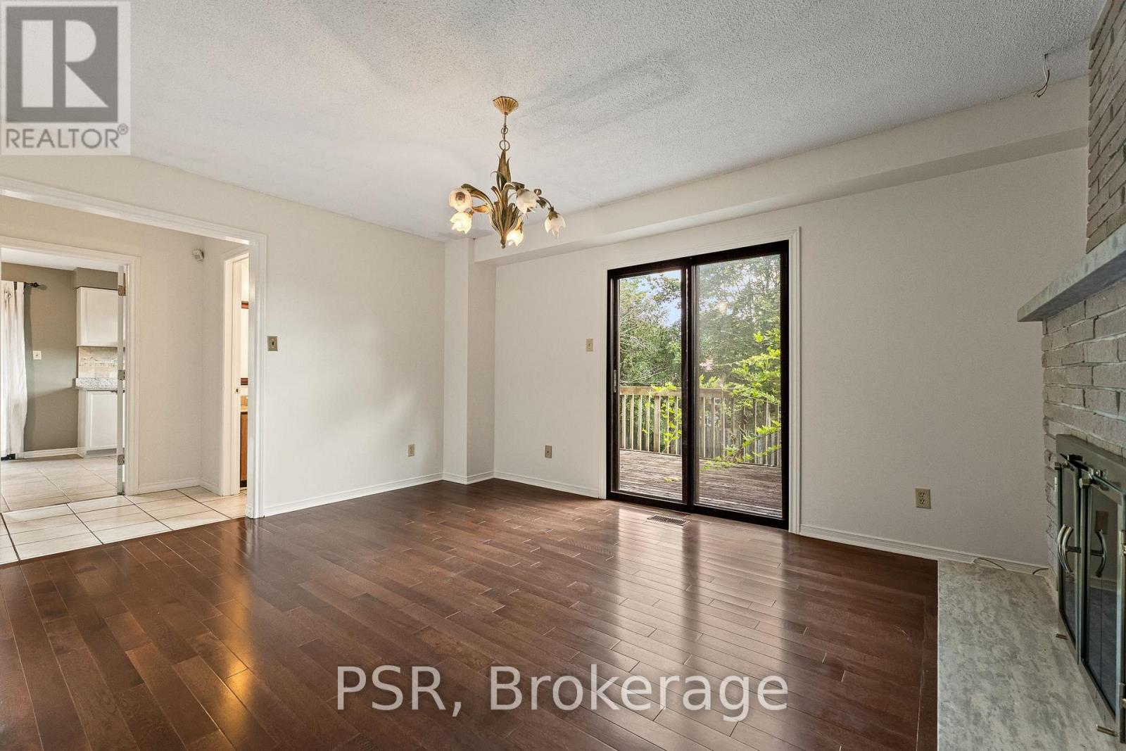 6 Lippincott Court, Richmond Hill (North Richvale), Ontario  L4C 7M5 - Photo 7 - N13765838