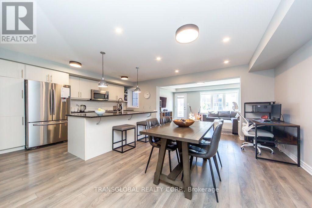 38 Minlow Way, Aurora, Ontario  L4G 0Y1 - Photo 4 - N13765920