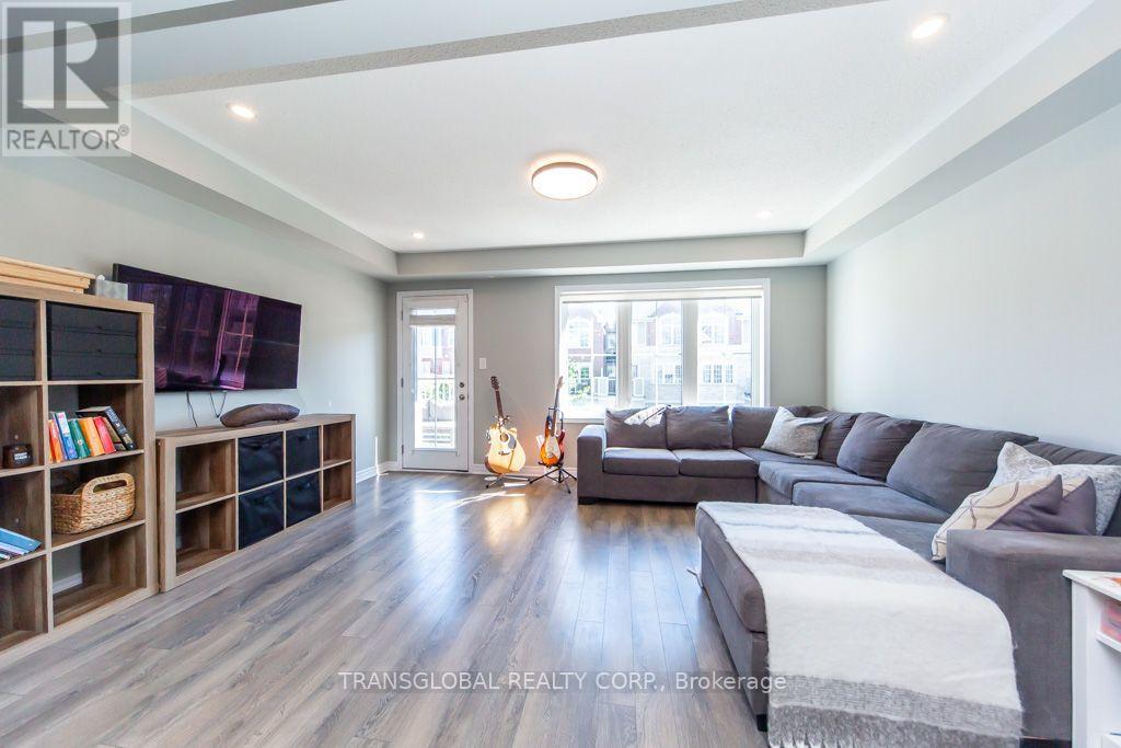38 Minlow Way, Aurora, Ontario  L4G 0Y1 - Photo 7 - N13765920
