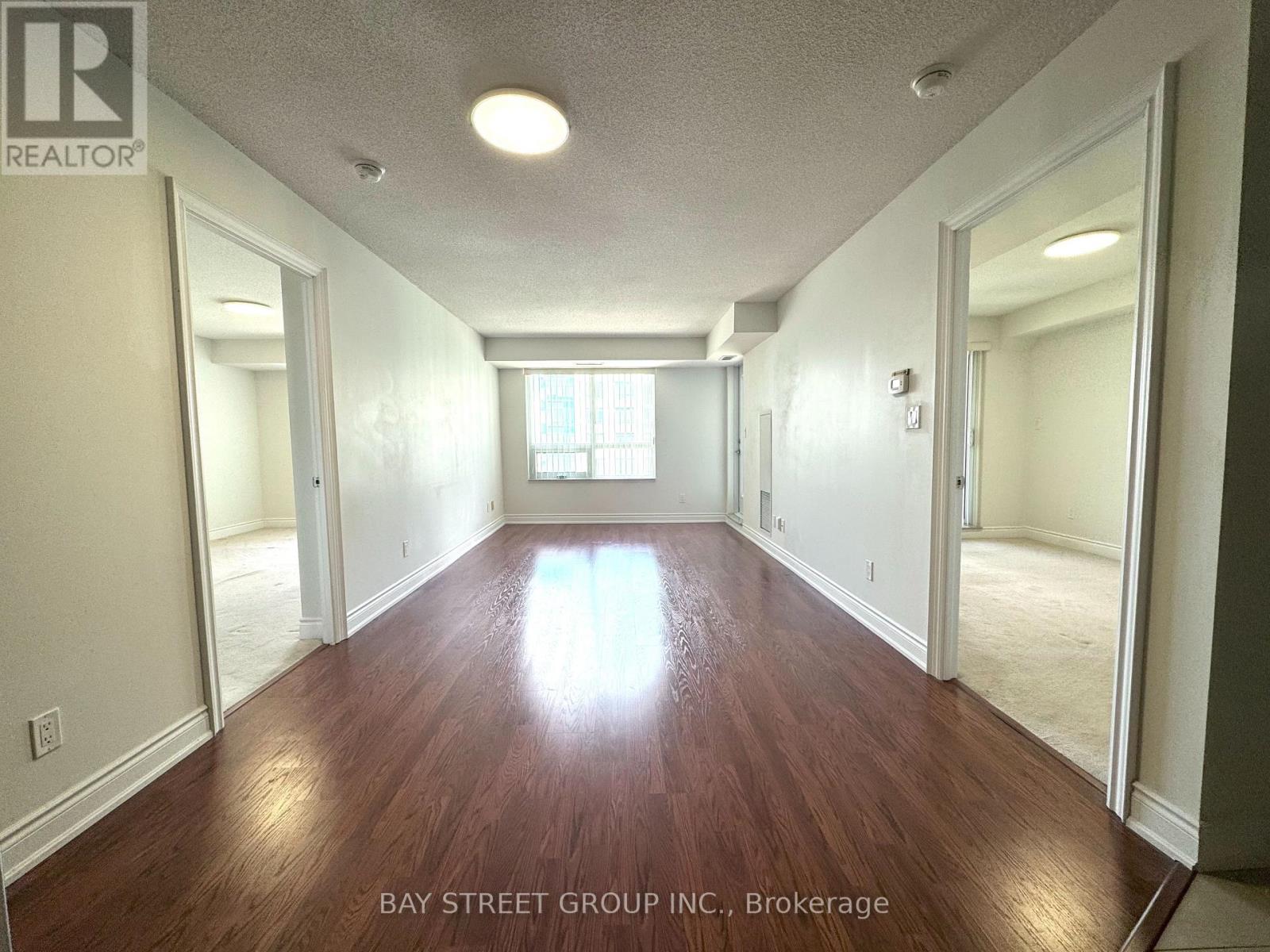 908 - 60 South Town Centre Boulevard, Markham, Ontario  L6G 0C5 - Photo 2 - N13765936