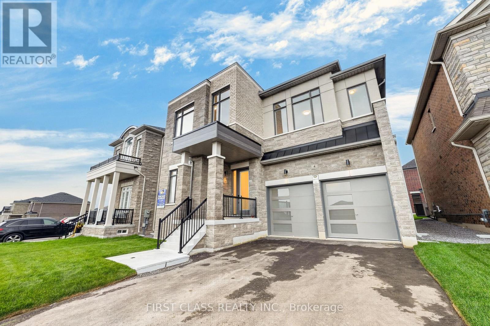 4 Furon Street, Richmond Hill, Ontario  L4E 1M7 - Photo 3 - N13765958