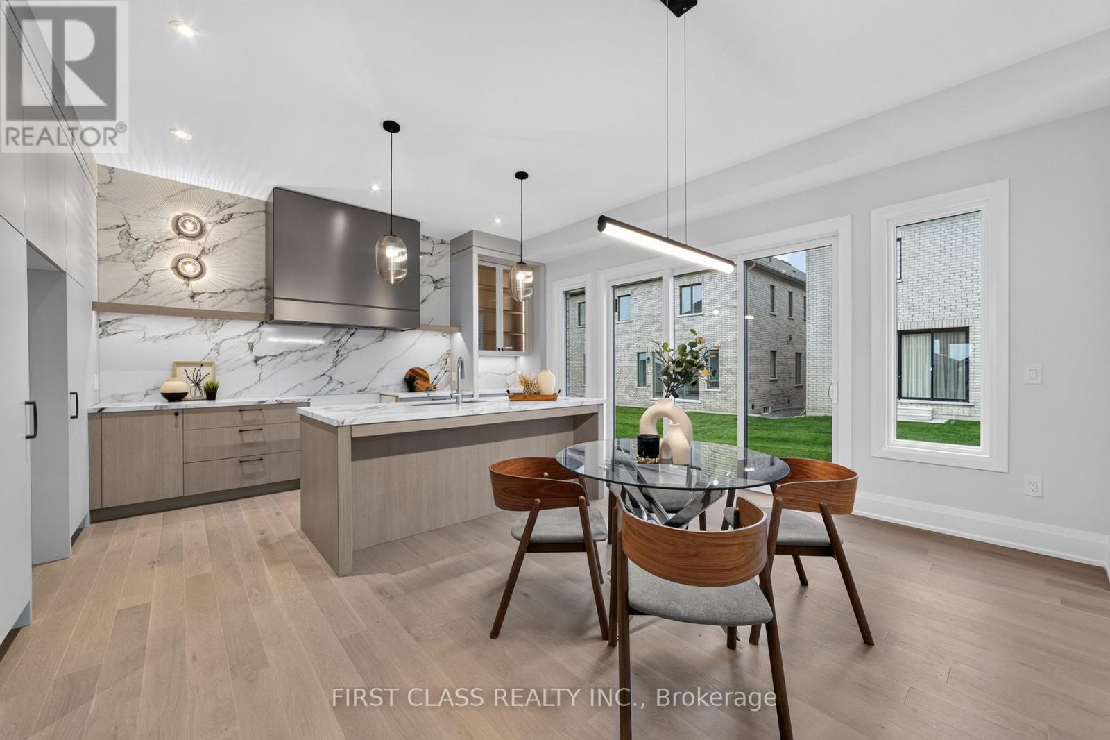 4 Furon Street, Richmond Hill, Ontario  L4E 1M7 - Photo 4 - N13765958