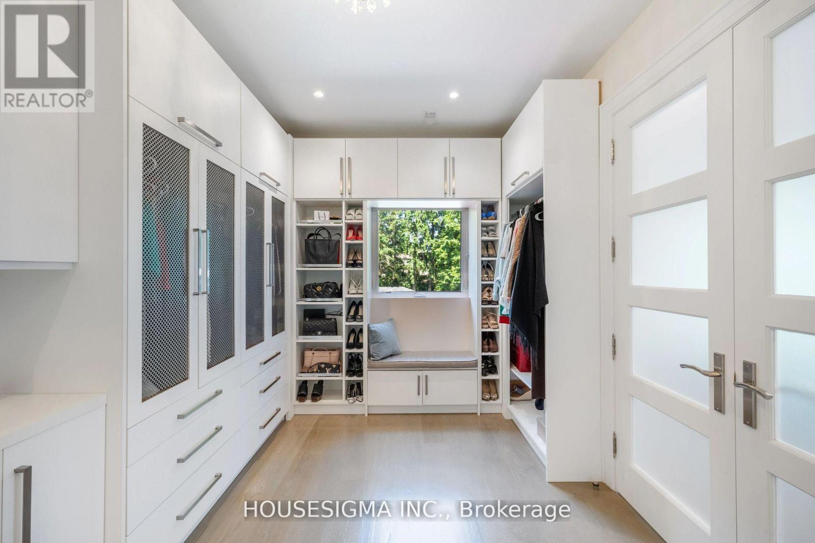 102 Oxford Street, Richmond Hill (Mill Pond), Ontario  L4C 4L5 - Photo 24 - N13765960