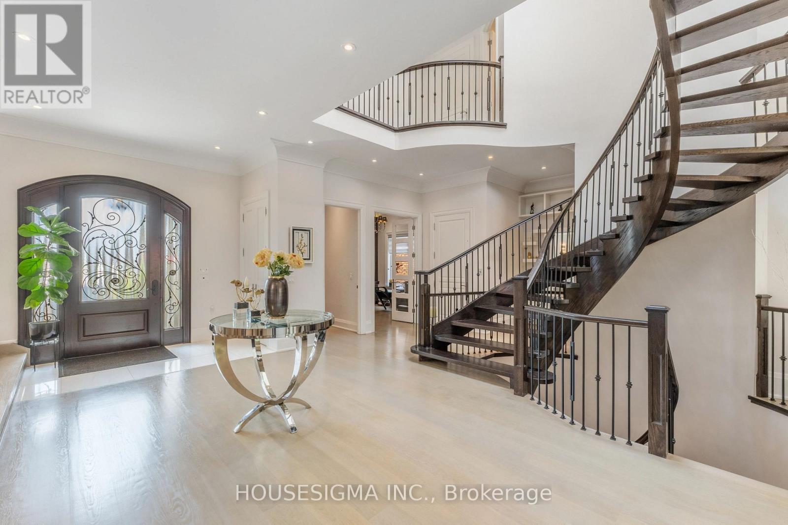 102 Oxford Street, Richmond Hill (Mill Pond), Ontario  L4C 4L5 - Photo 6 - N13765960
