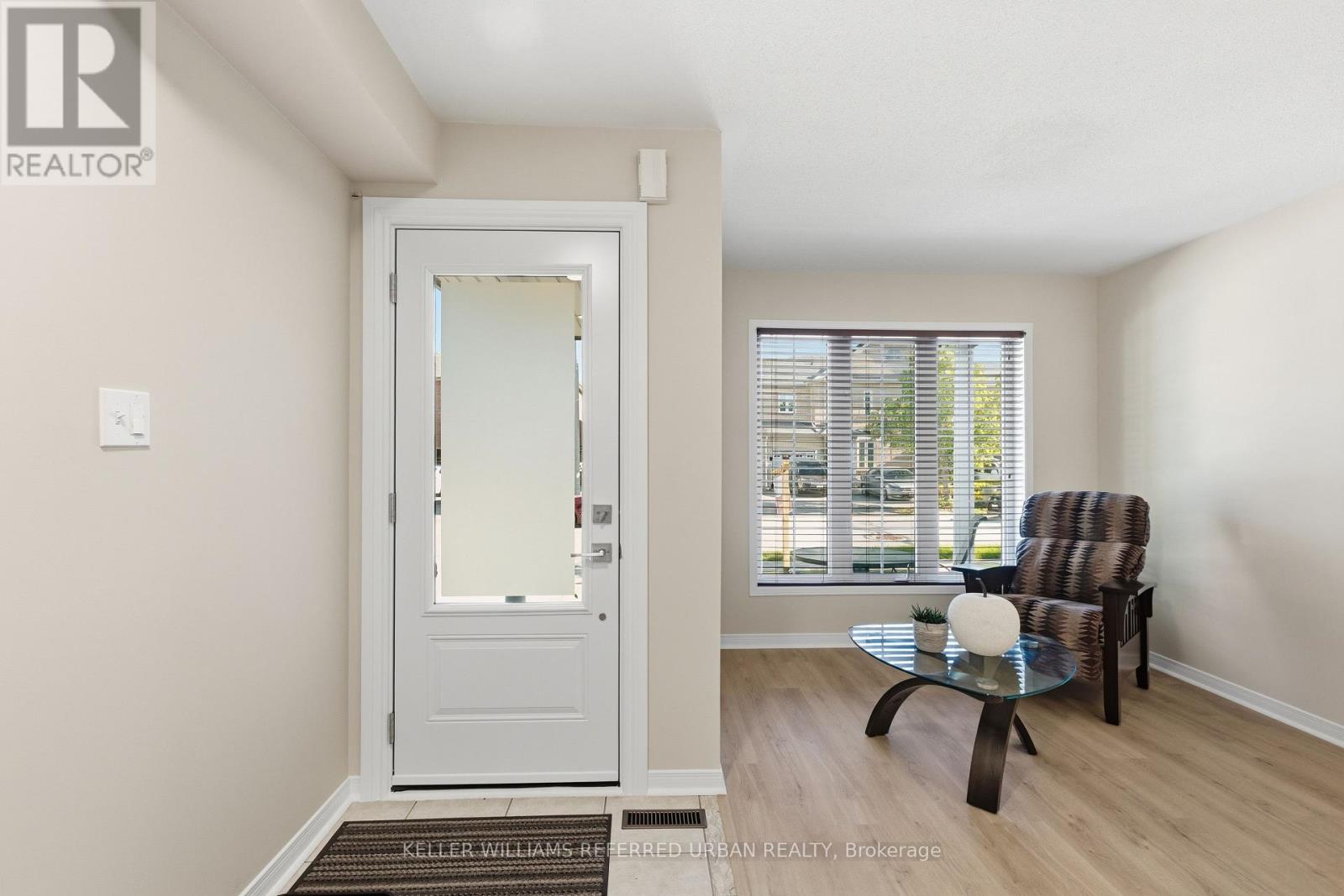 129 Dolce Crescent, Vaughan, Ontario  L4H 3C8 - Photo 5 - N13766028