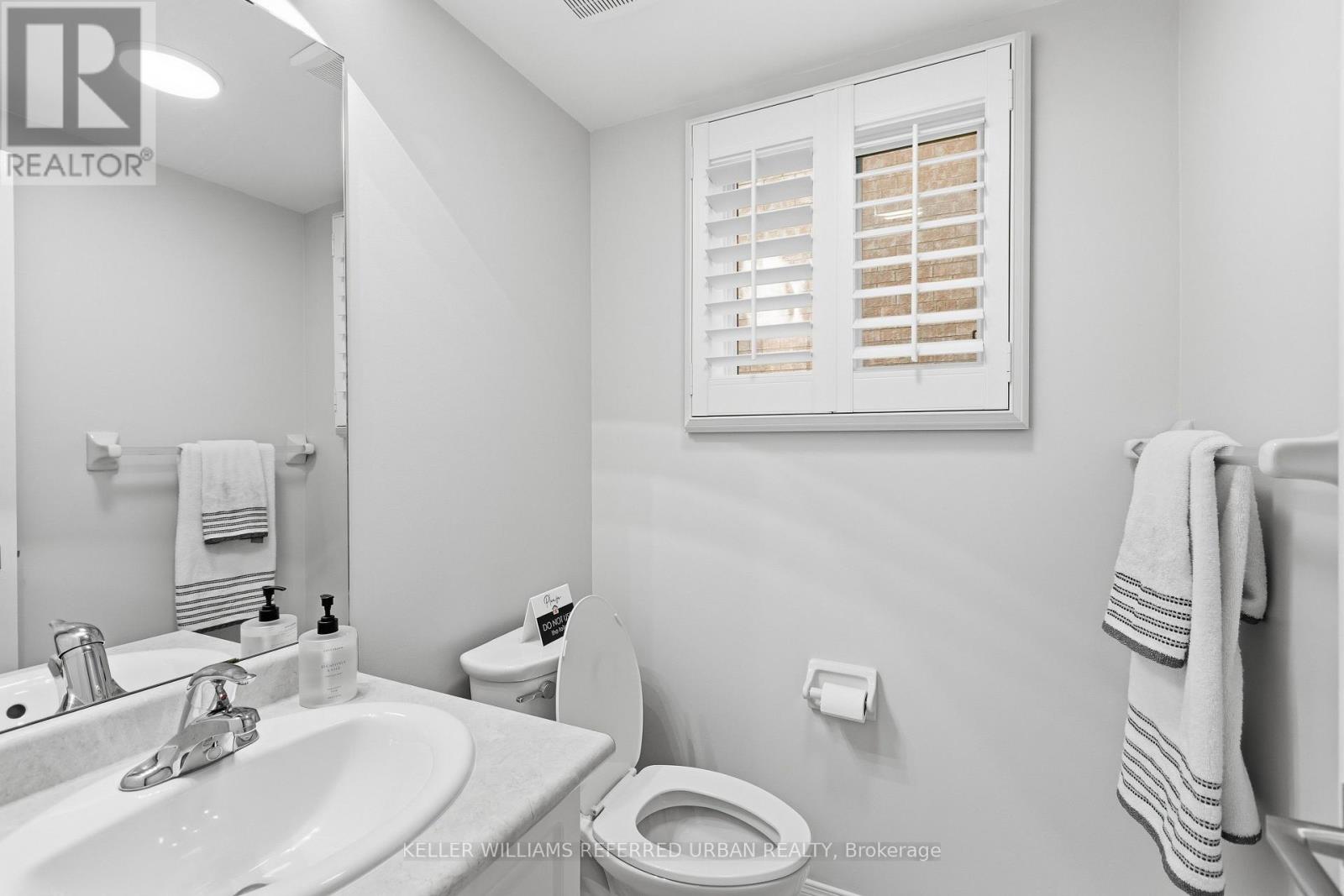 129 Dolce Crescent, Vaughan, Ontario  L4H 3C8 - Photo 6 - N13766028