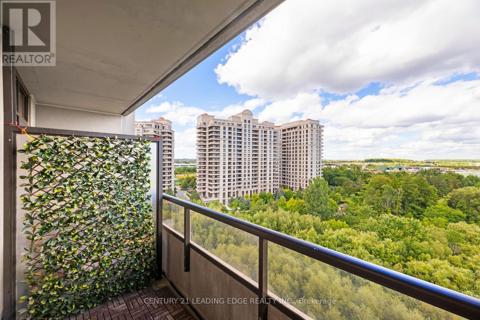 911 - 9225 Jane Street, Vaughan (Maple), Ontario  L6A 0J7 - Photo 2 - N13766074
