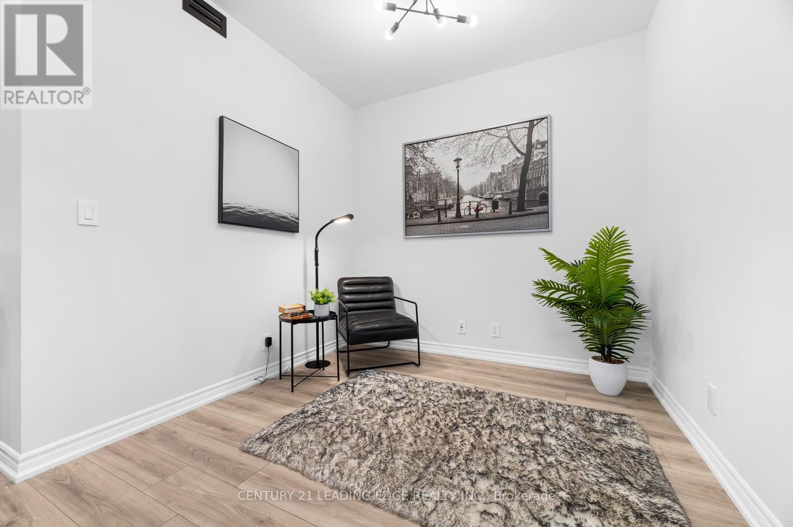 911 - 9225 Jane Street, Vaughan (Maple), Ontario  L6A 0J7 - Photo 4 - N13766074