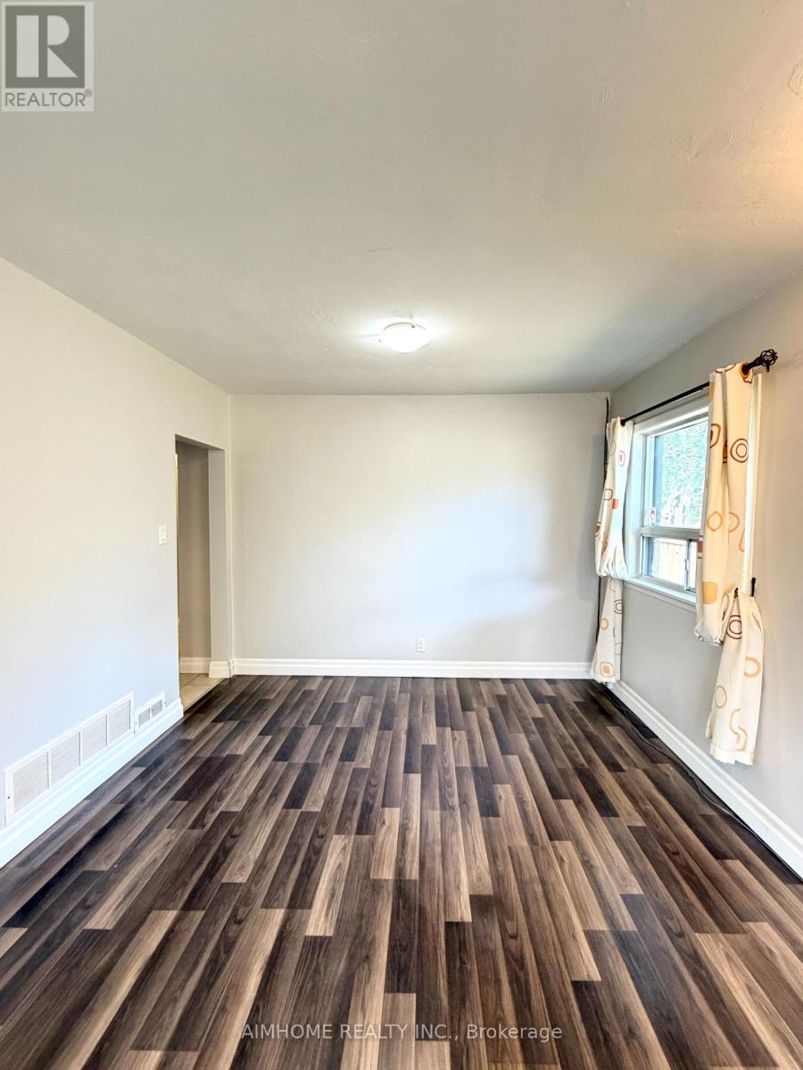 Main - 887 Srigley Street, Newmarket, Ontario  L3Y 1Y2 - Photo 5 - N13766082