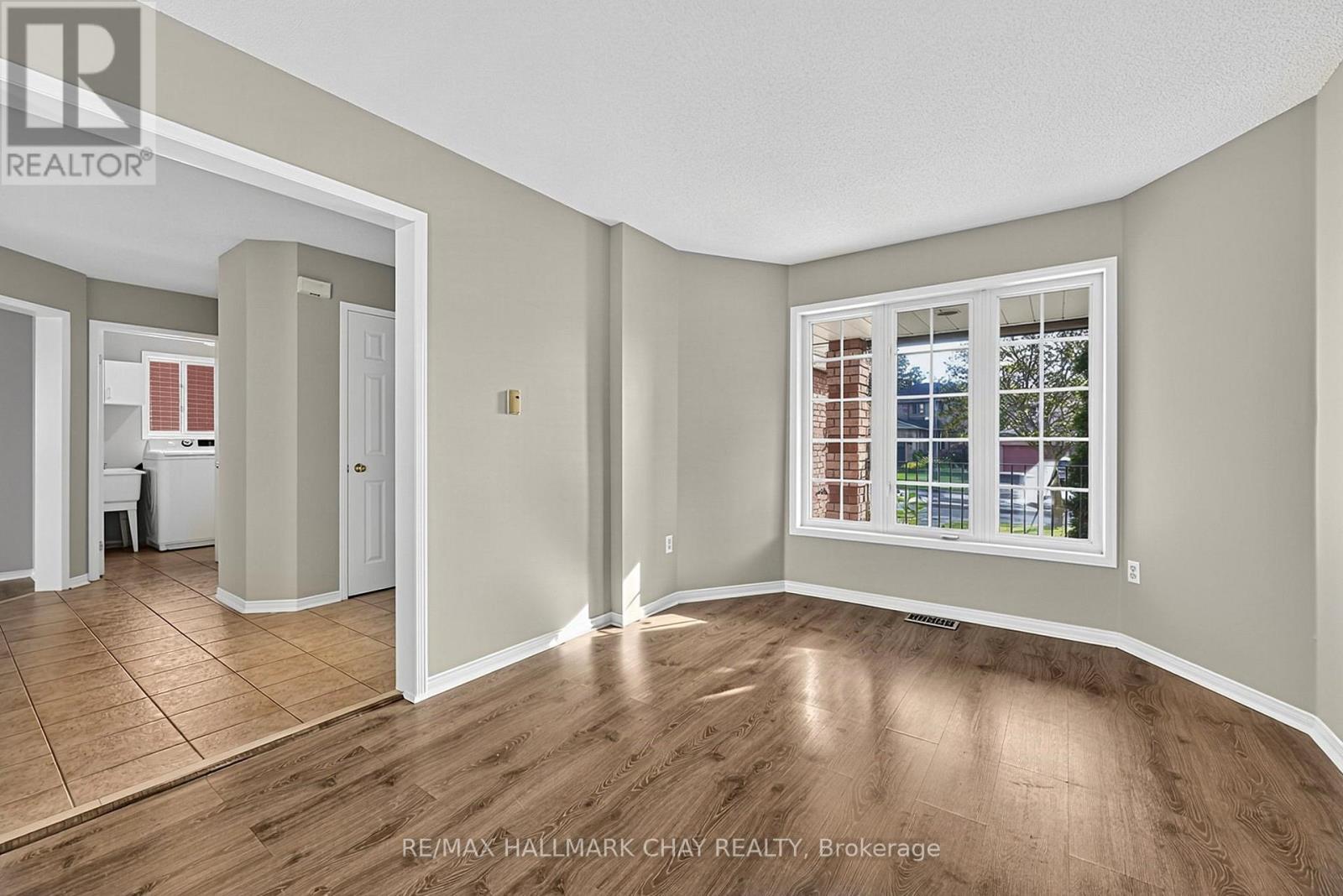 50 Loon Avenue, Barrie, Ontario L4N 8W6 - Photo 10 - S13765794