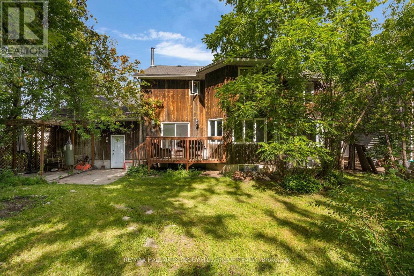9 Little Lake Drive, Barrie, Ontario  L4M 7B9 - Photo 18 - S13766092