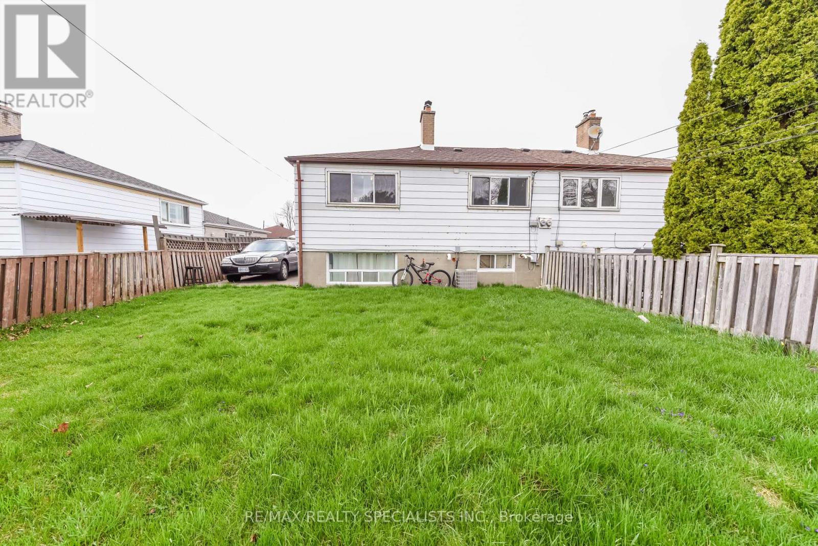 Upper - 137 Avondale Boulevard, Brampton, Ontario  L6T 1H5 - Photo 40 - W13765694