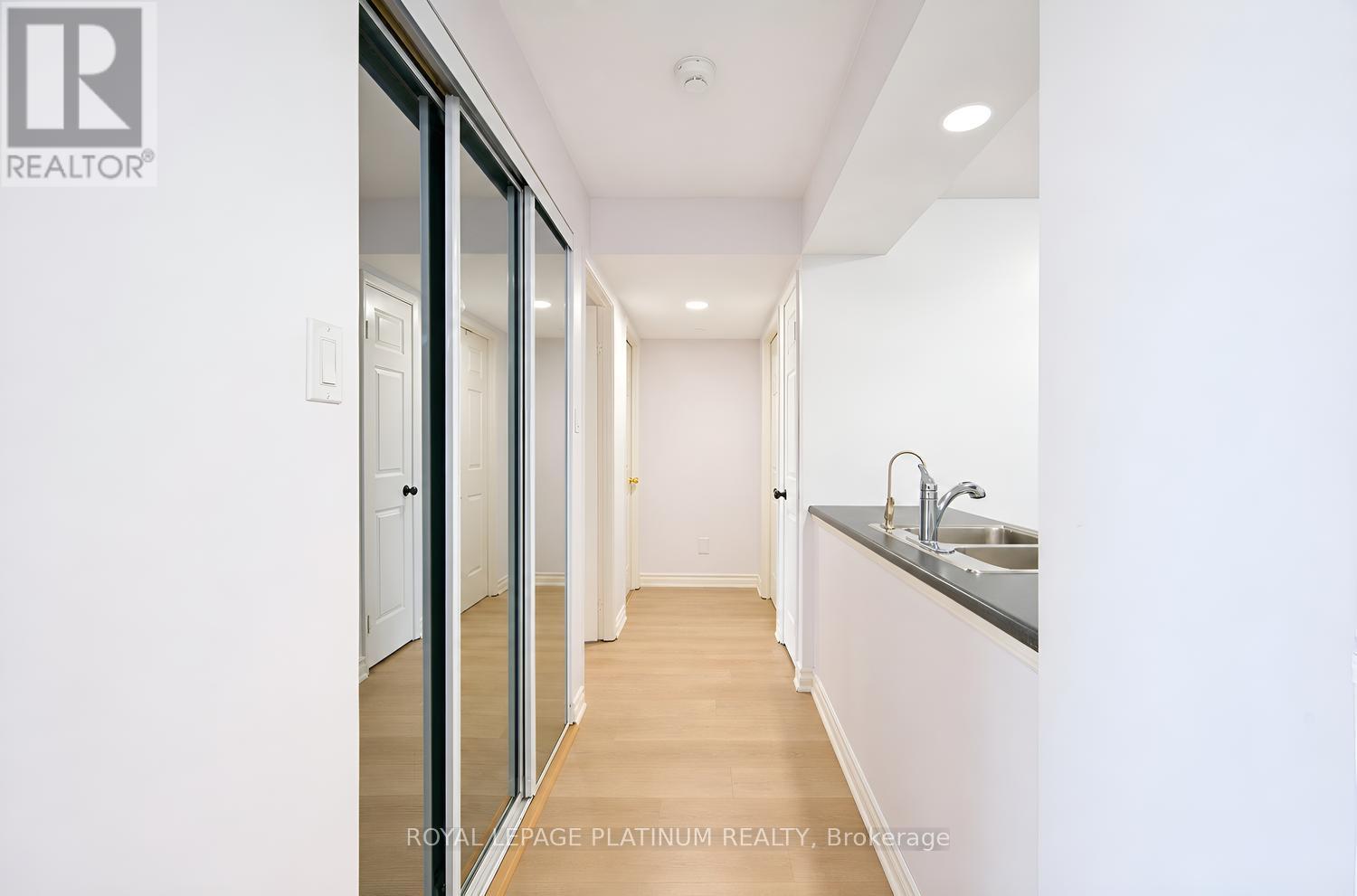 708 - 50 Eglinton Avenue W, Mississauga, Ontario  L5R 3P5 - Photo 20 - W13765702