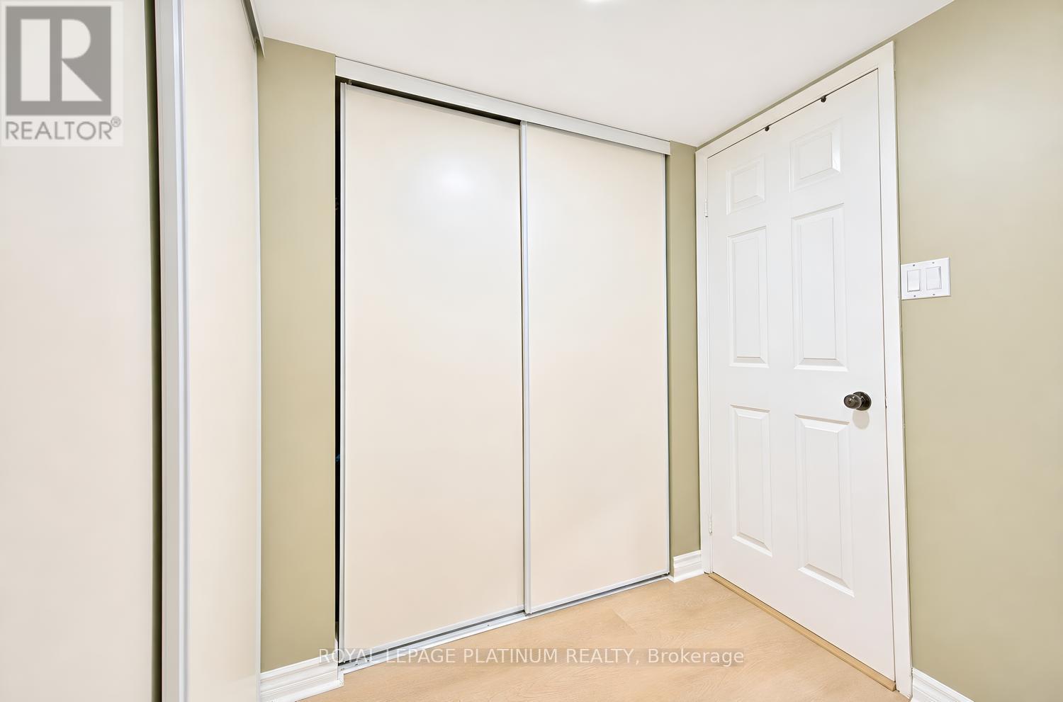 708 - 50 Eglinton Avenue W, Mississauga, Ontario  L5R 3P5 - Photo 25 - W13765702