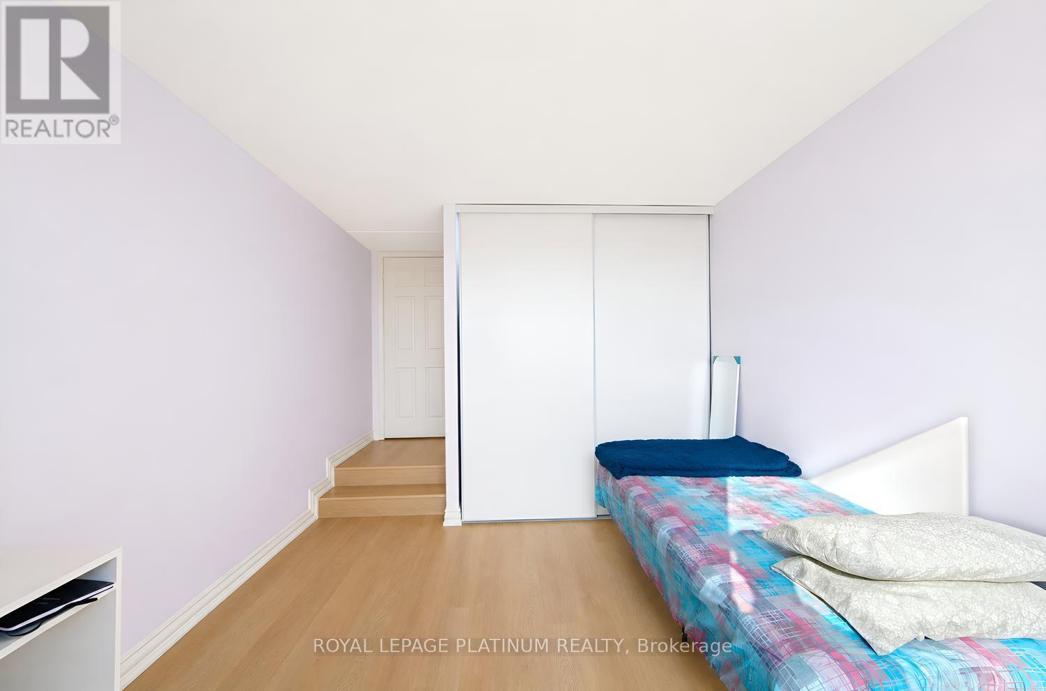 708 - 50 Eglinton Avenue W, Mississauga, Ontario  L5R 3P5 - Photo 29 - W13765702