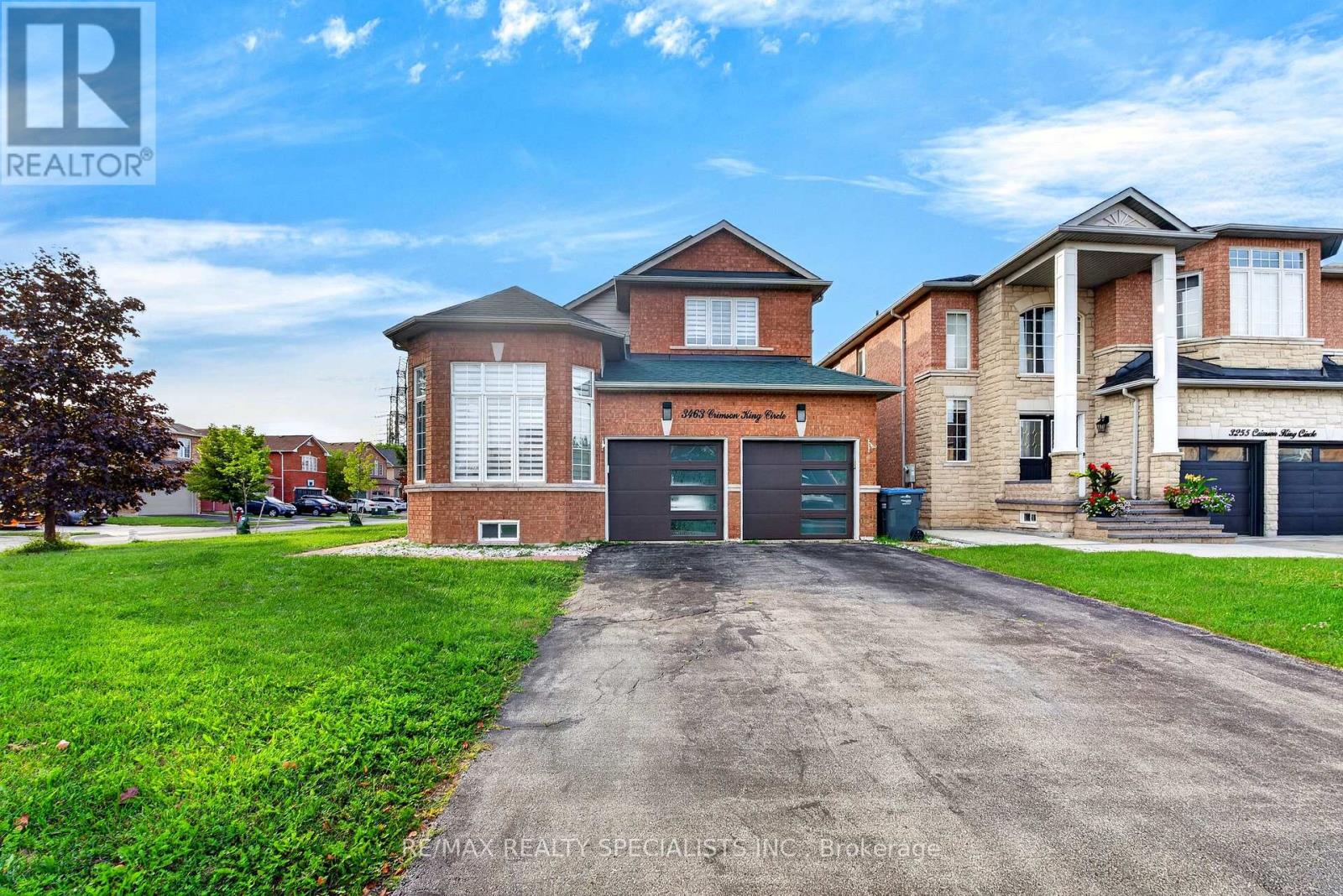 3463 Crimson King Circle, Mississauga, Ontario  L5N 8M9 - Photo 3 - W13765710
